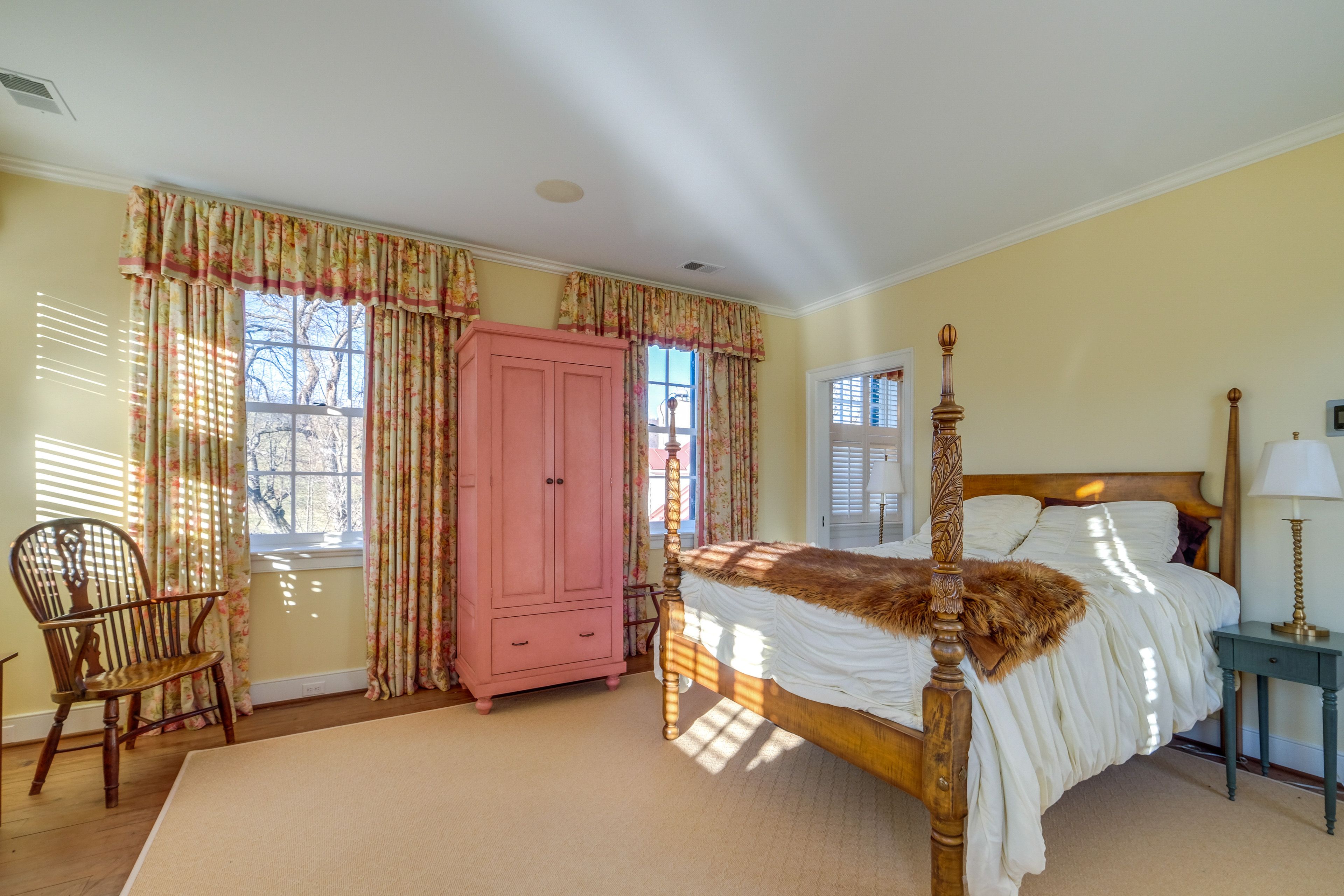 Bedroom 2 | Queen Bed | Fireplace