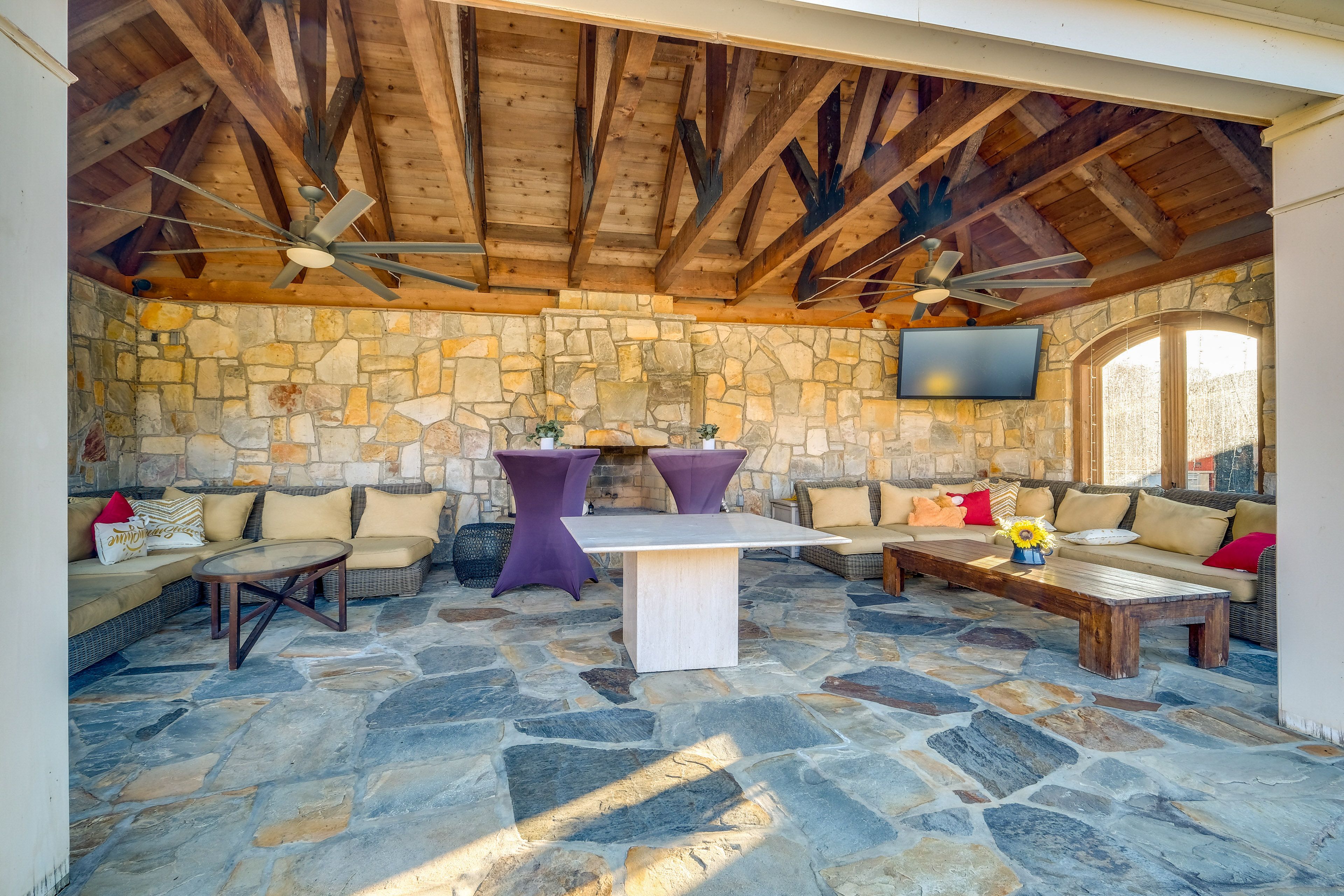 Covered Patio | Smart TV | Ceiling Fans