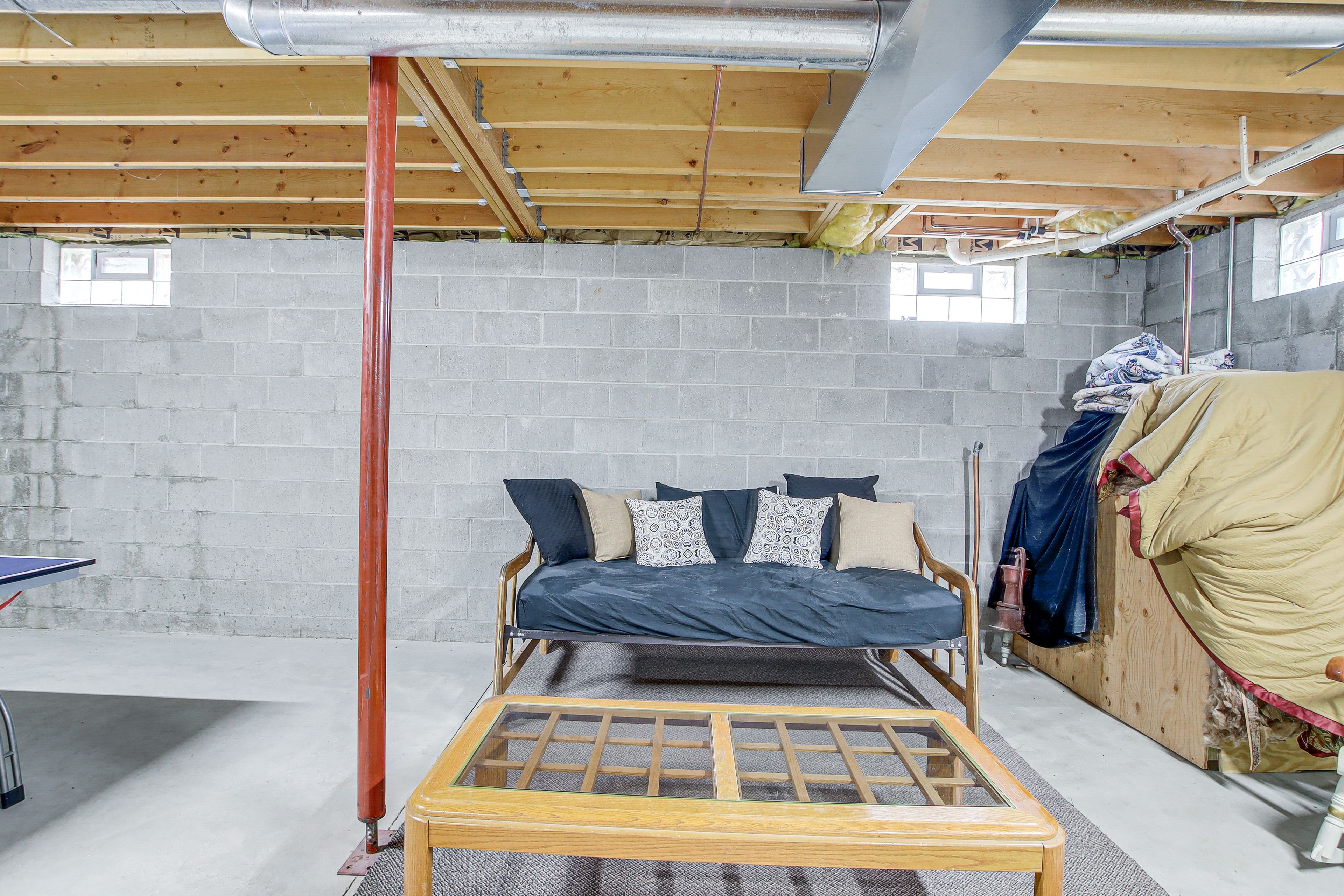 Game Room | Basement | Twin Futon