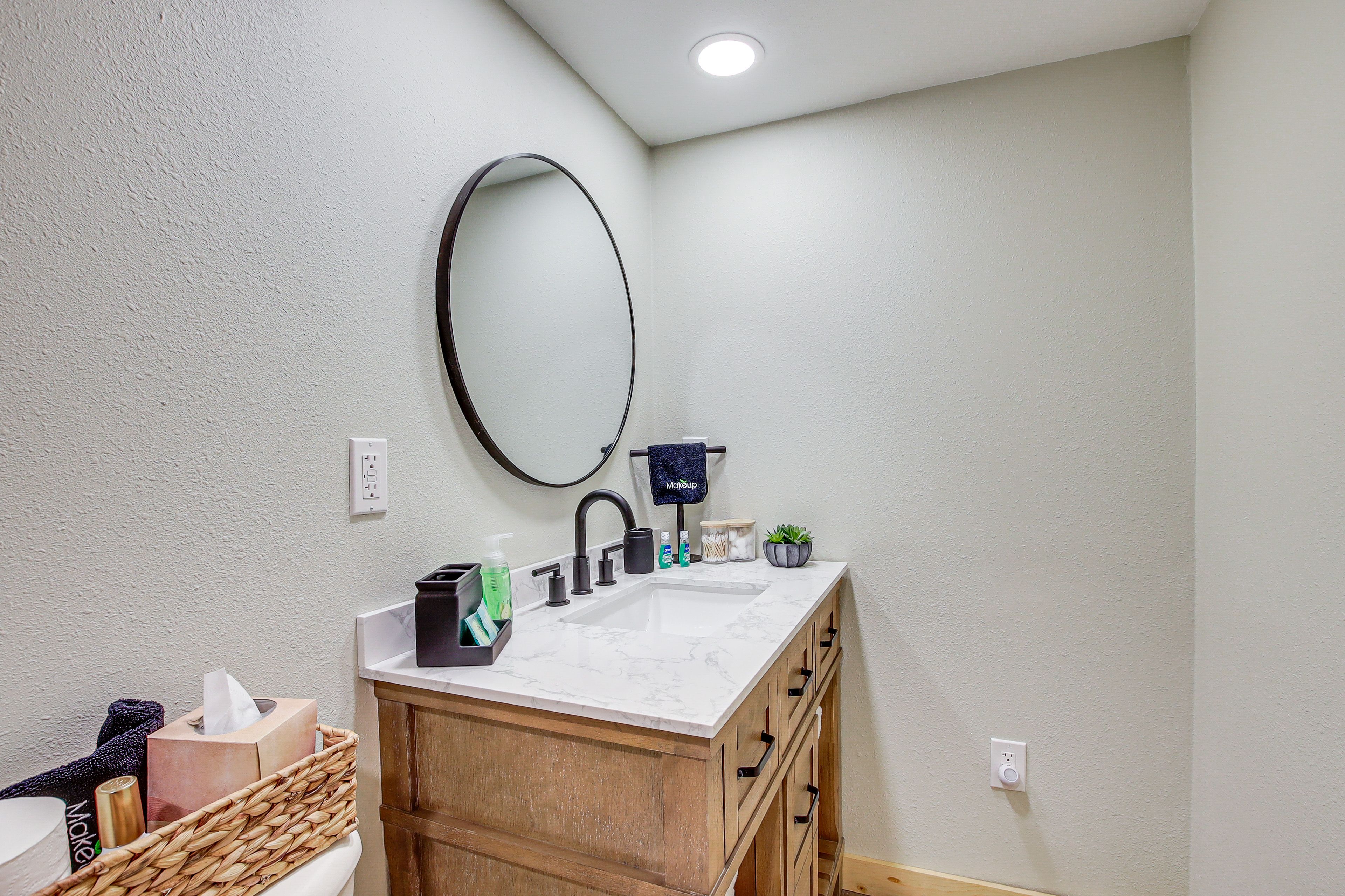 Full Bathroom | Basement