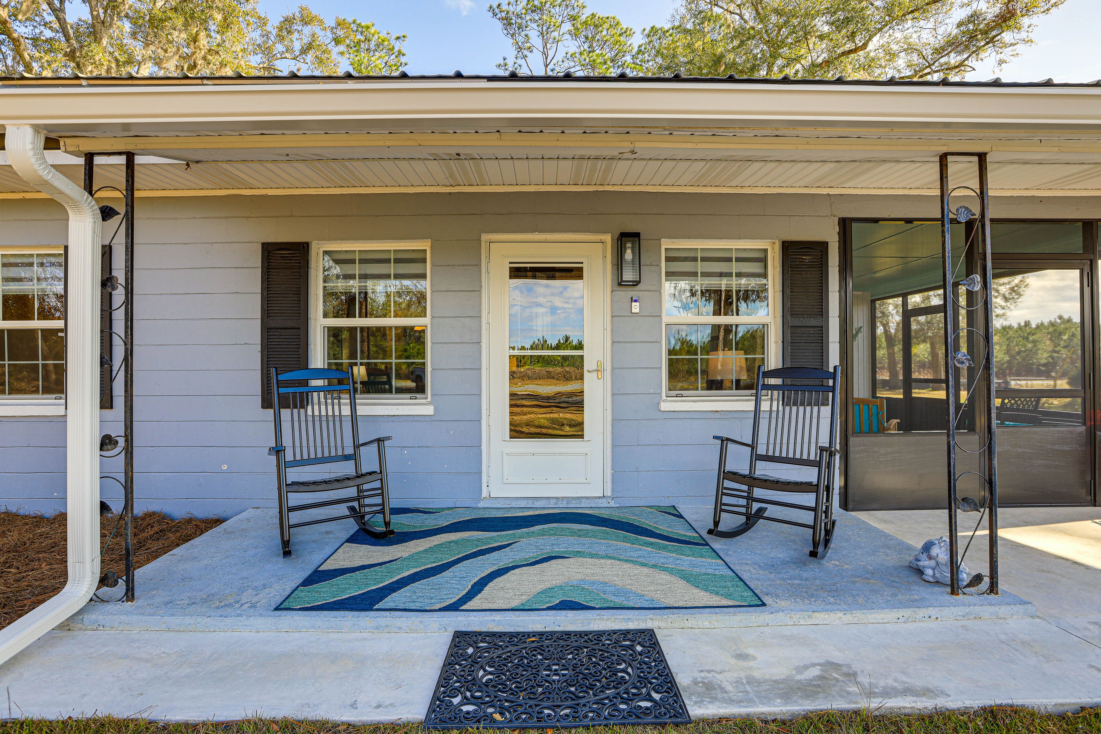 Porch | Outdoor Seating
