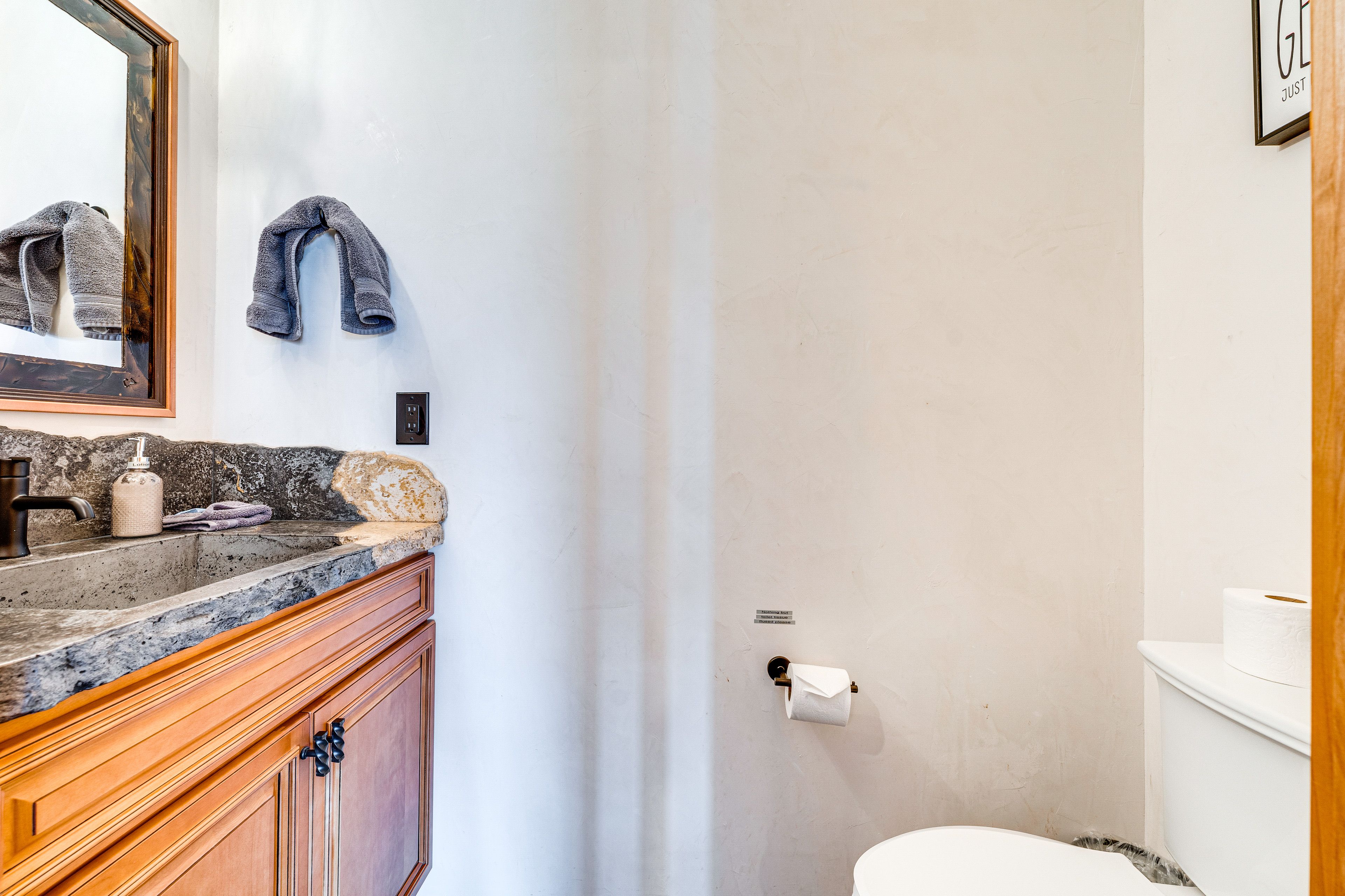 Half Bathroom | Main Level