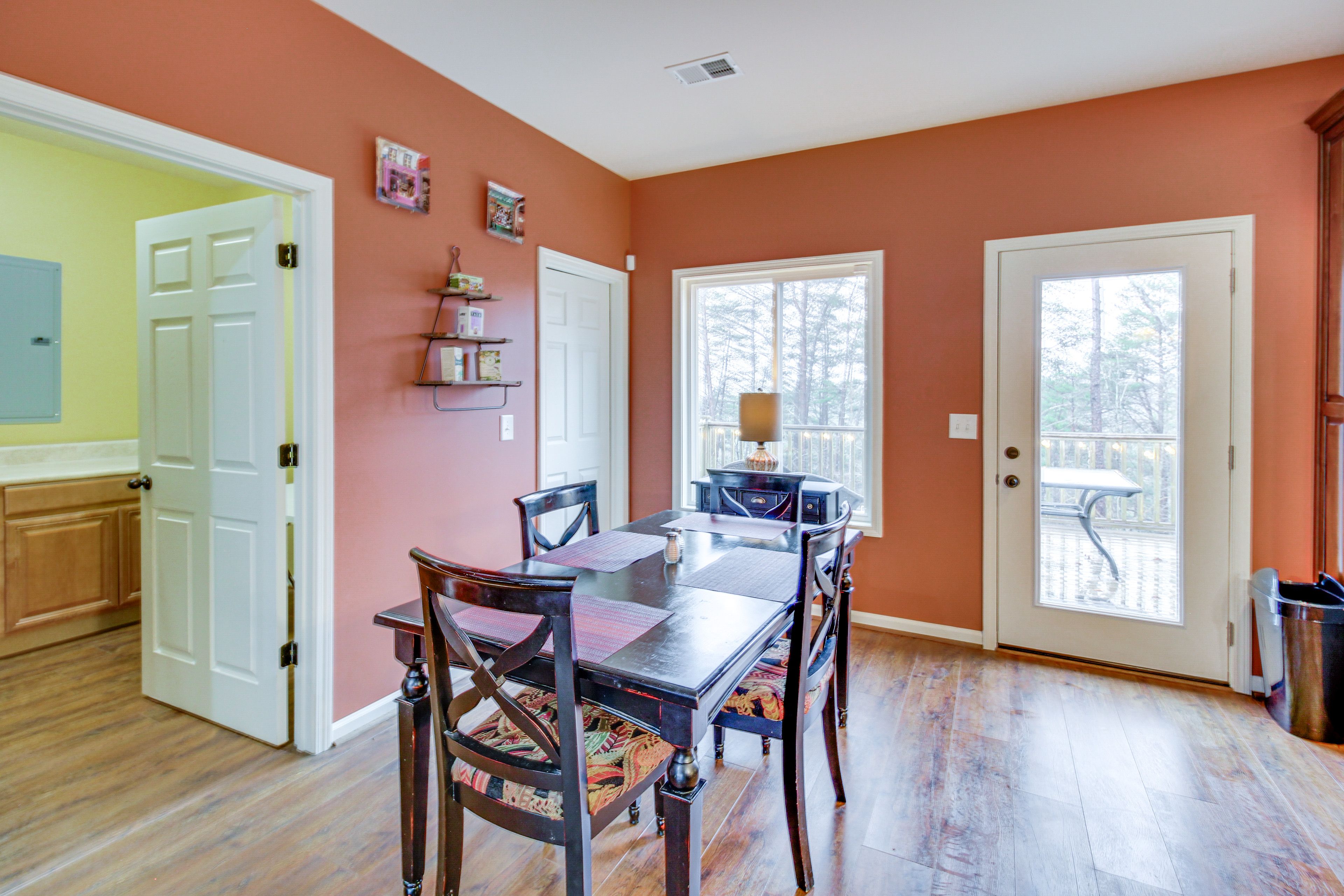 Dining Room | Main Floor | Complimentary Spices