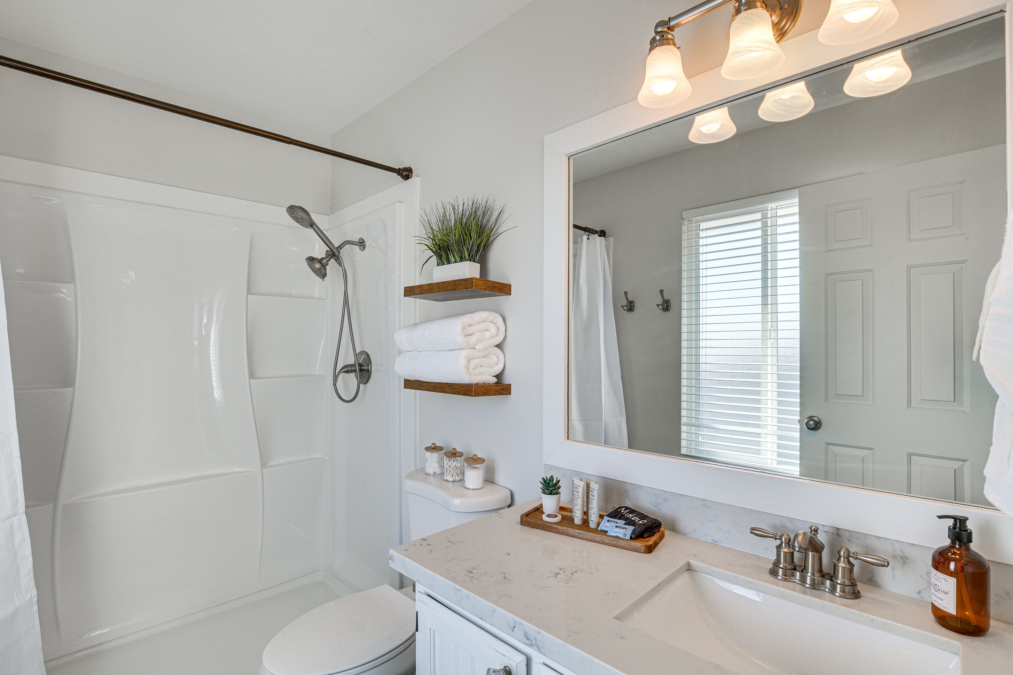 Full Bathroom | 2nd Floor | Walk-In Shower | Complimentary Toiletries