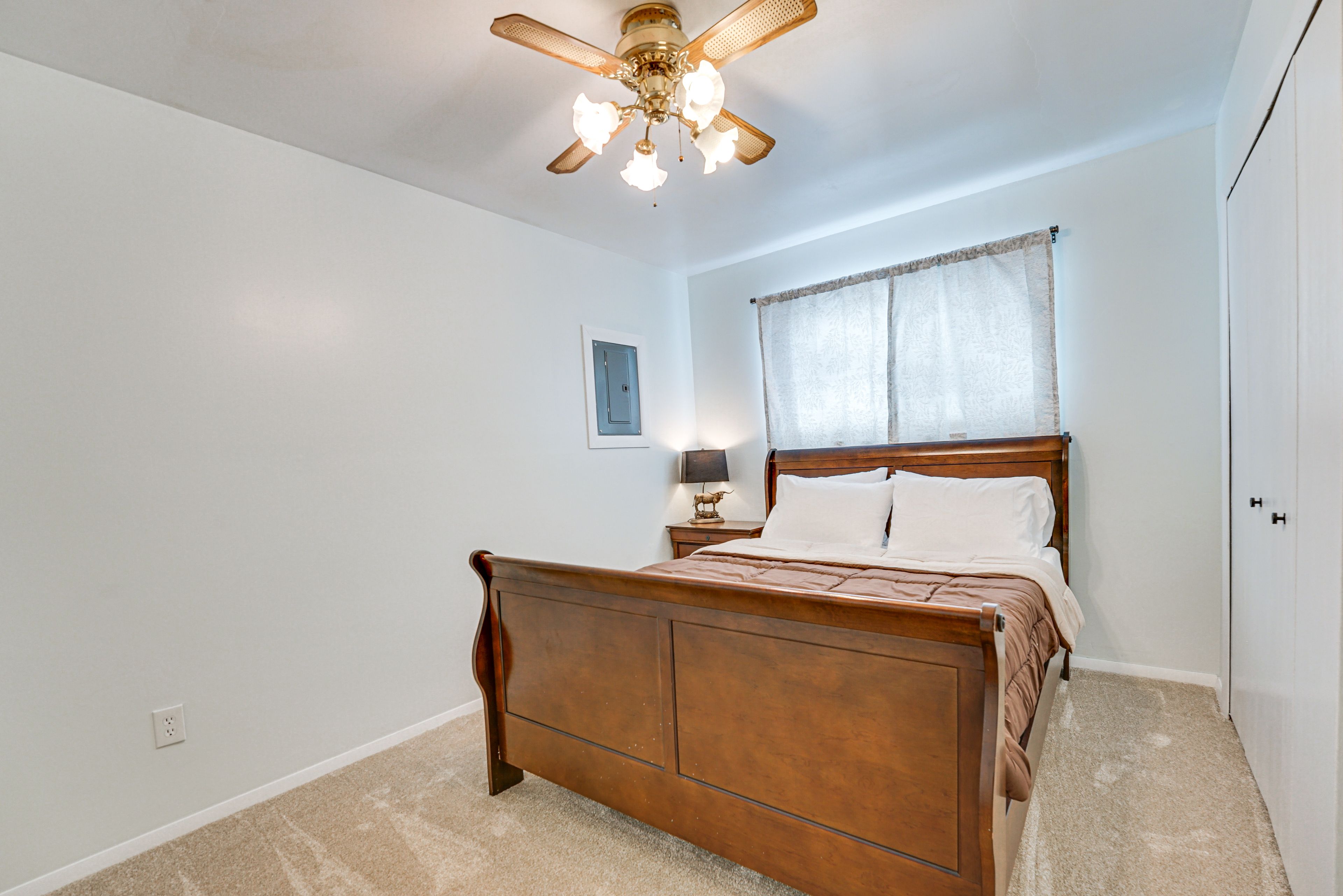 Bedroom 1 | Queen Bed | Linens Provided