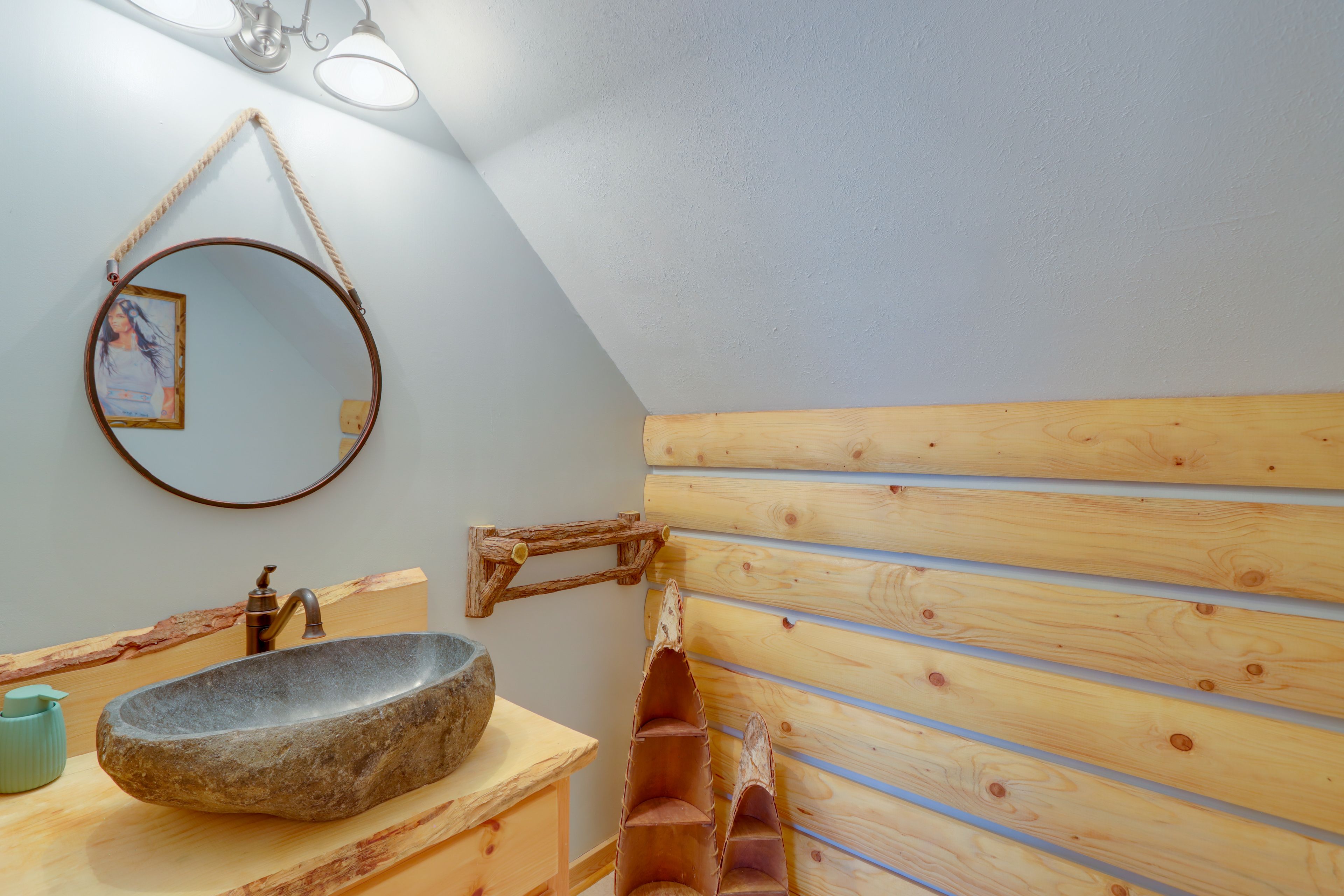 Half Bath | 2nd Floor