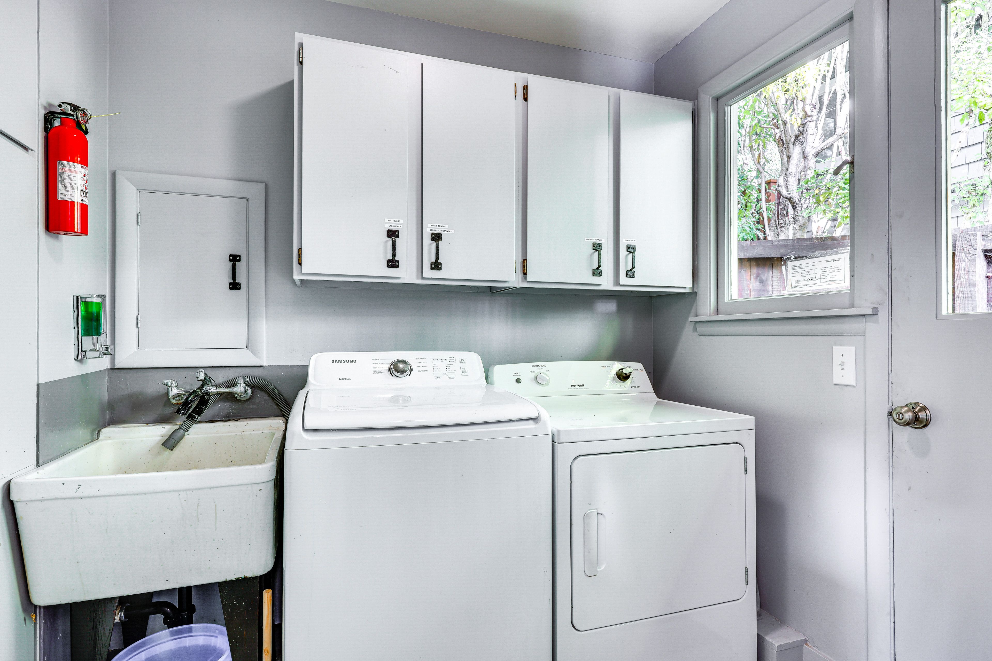 Laundry Area | Detergent Provided | 1st Floor