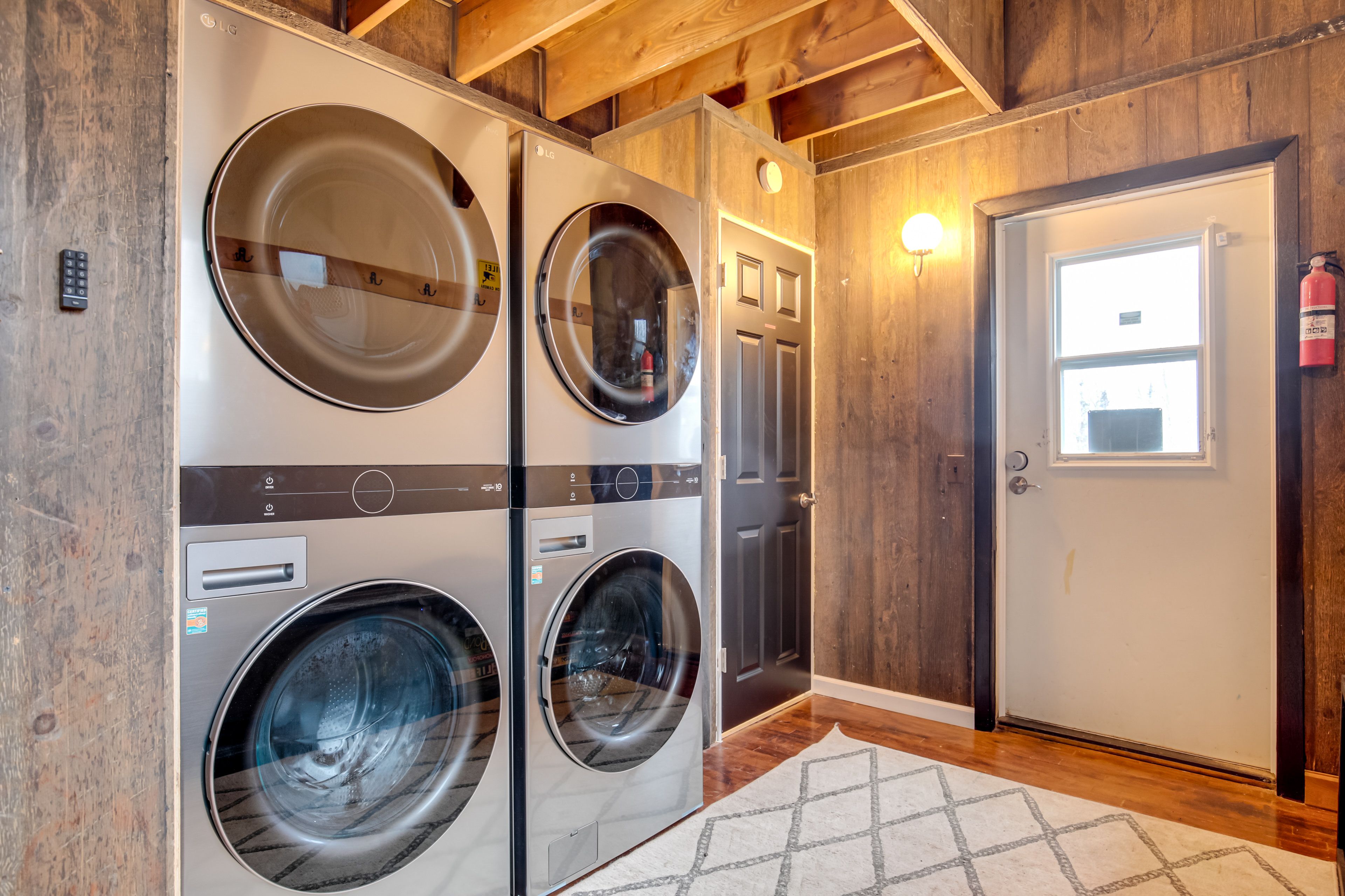 Shared Washer + Dryer