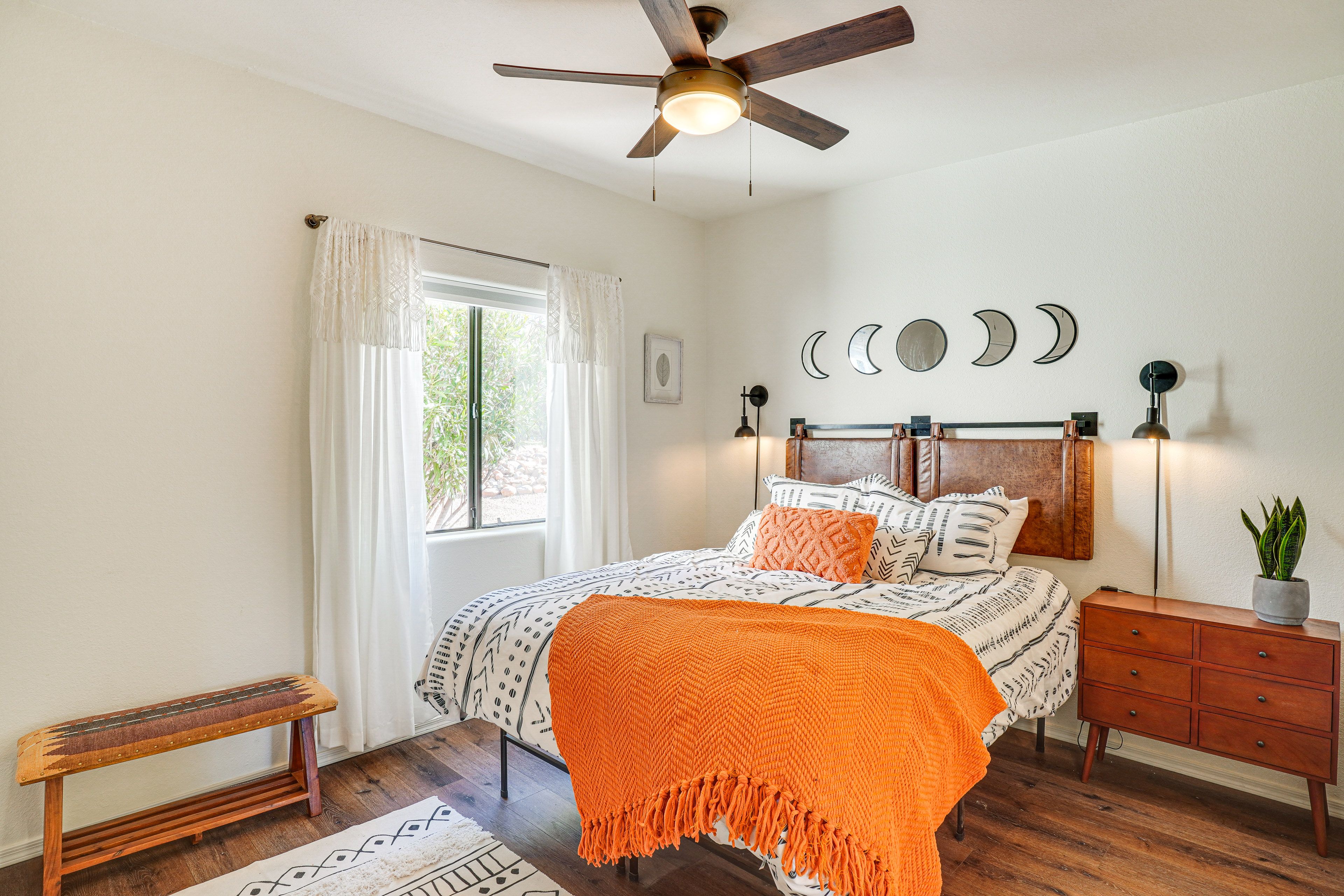 Bedroom 4 | Queen Bed