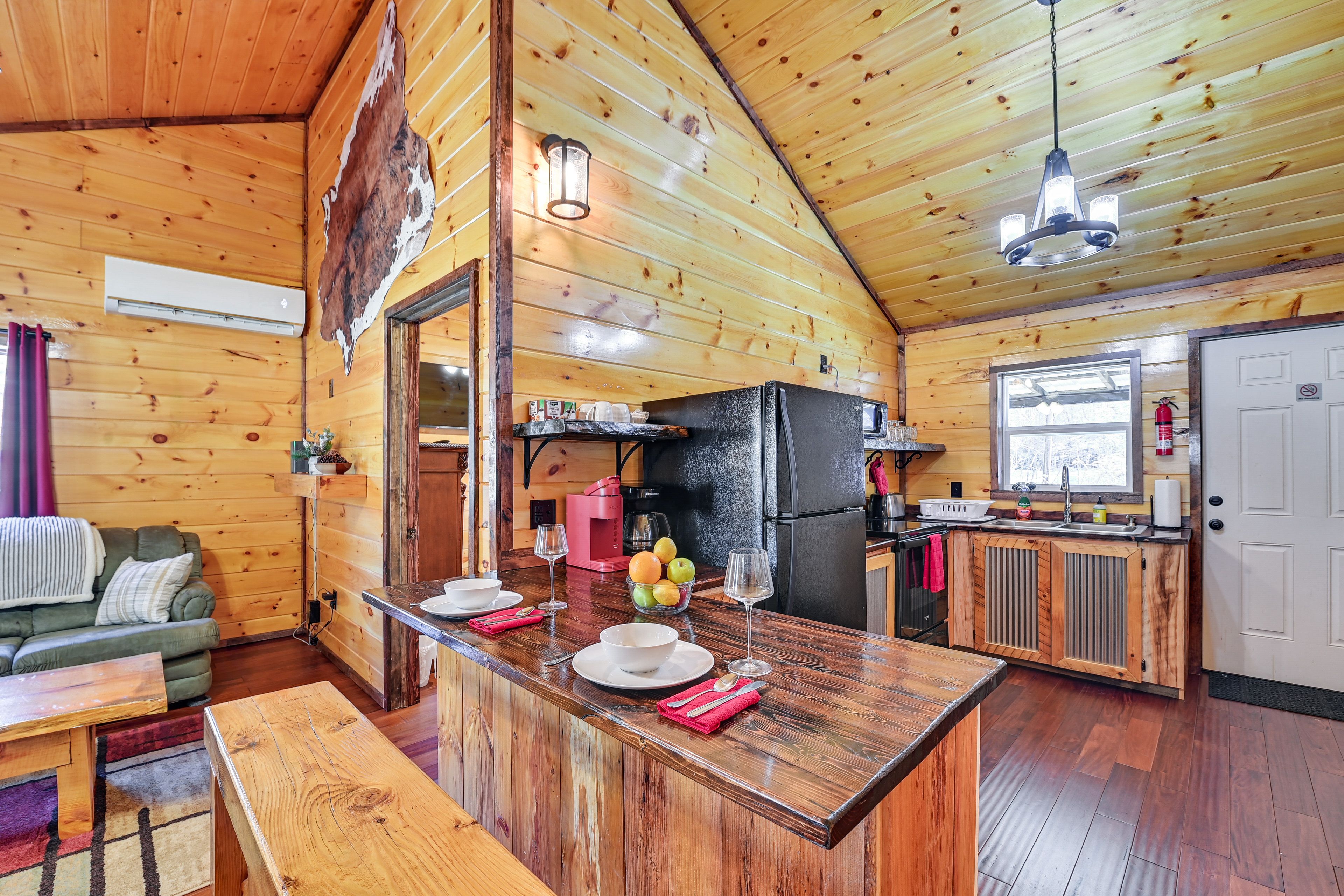 Kitchen | Keurig & Drip Coffee Makers | Free WiFi