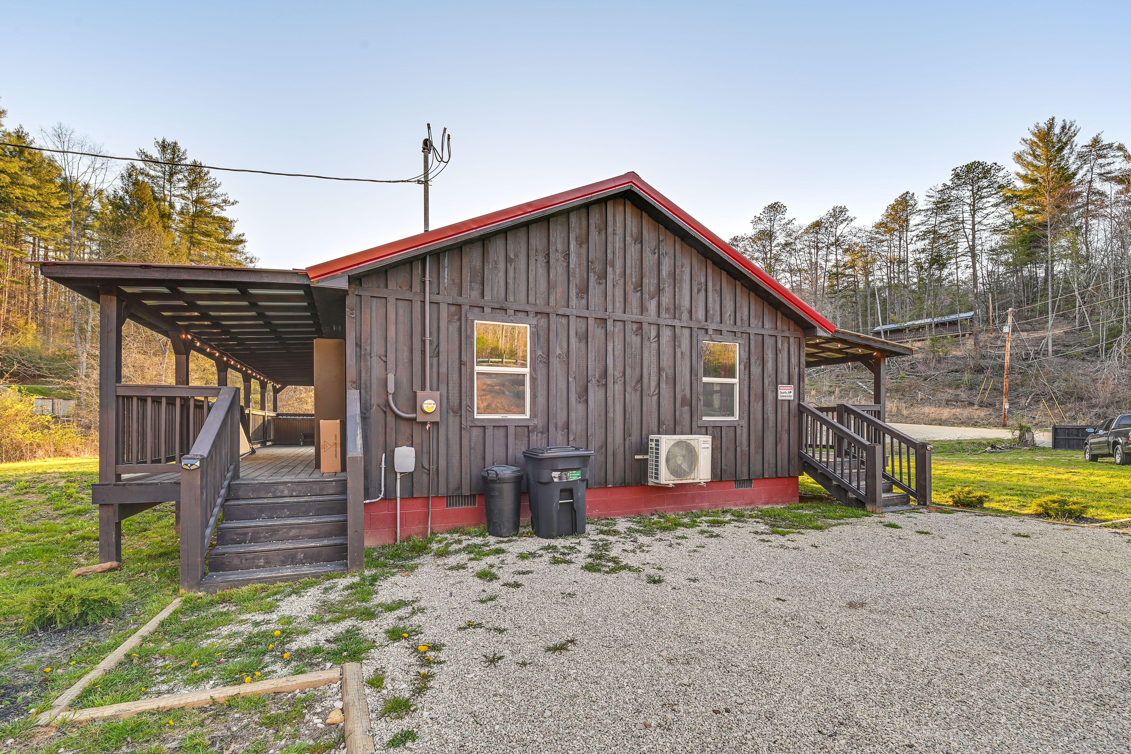 Parking | Driveway (3 Vehicles) | Trailer/Boat Parking Allowed On-Site