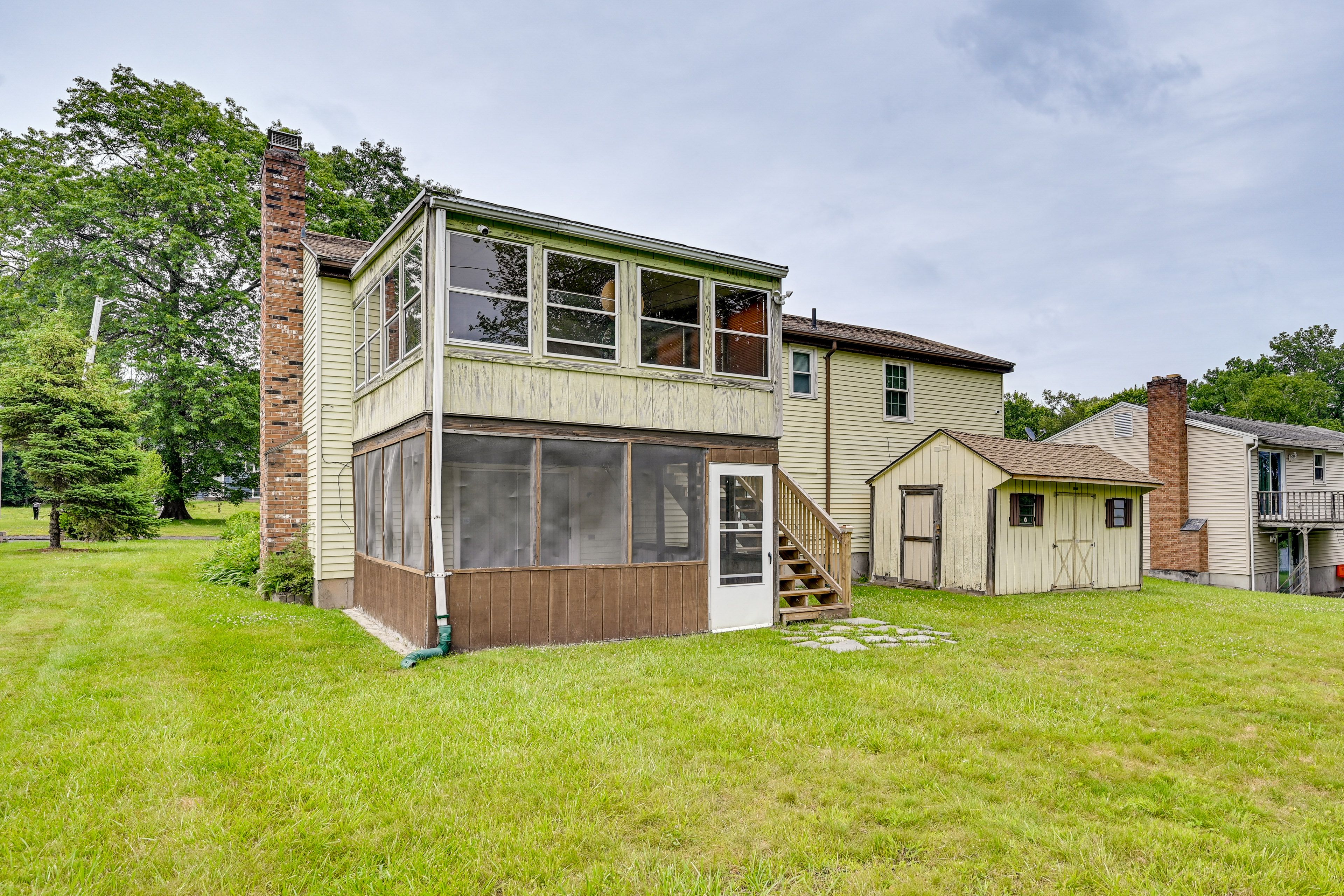 Home Exterior | Backyard