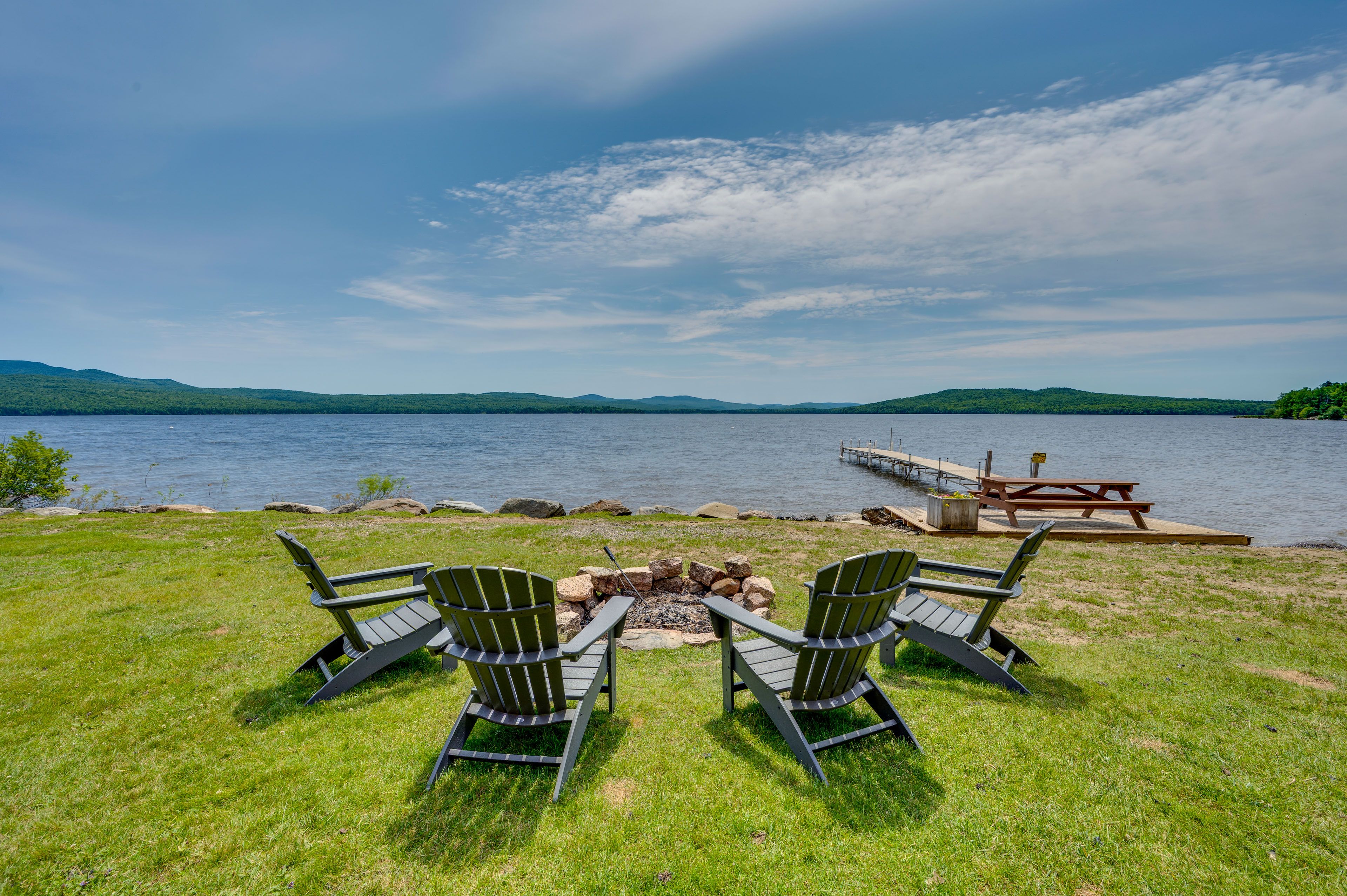Pittsburg Vacation Rental | 4BR | 2.5BA | 2 Steps Required | 2,300 Sq Ft