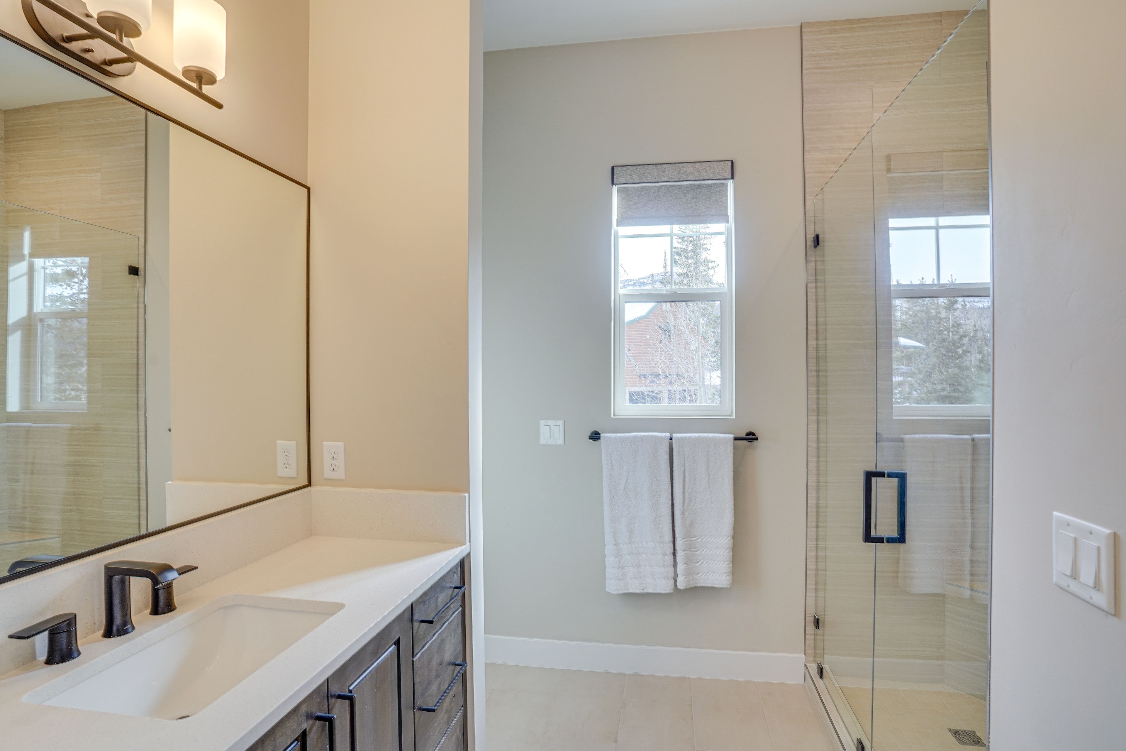 Full Bathroom | 1st Floor | Walk-In Shower | Hair Dryer