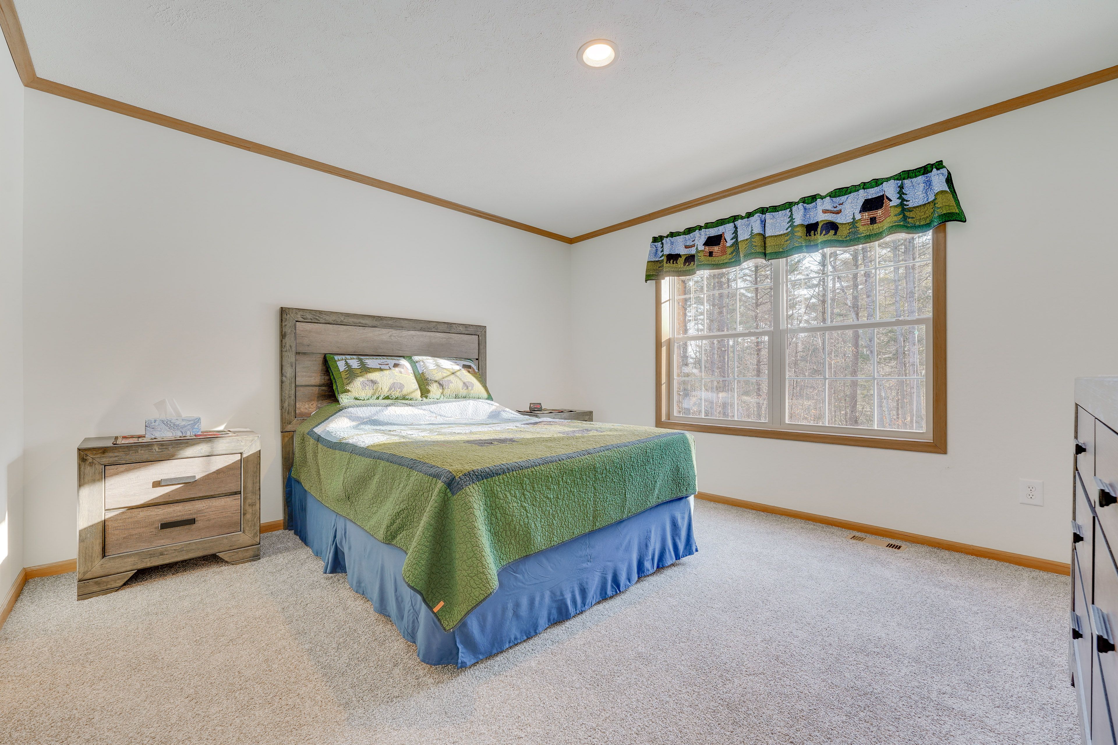 Bedroom 1 | Queen Bed | Linens Provided