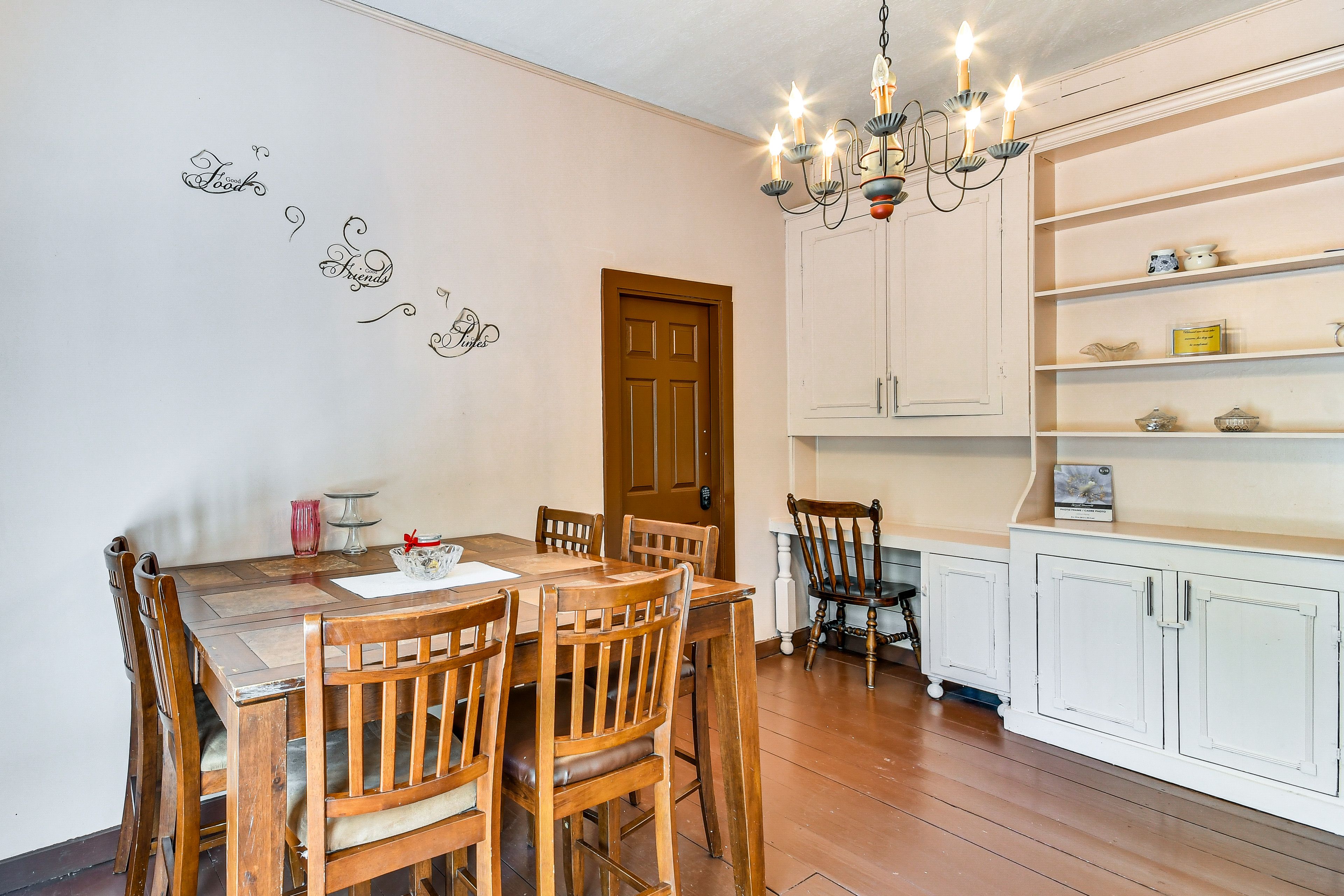 Additional Dining Area | 1st Floor