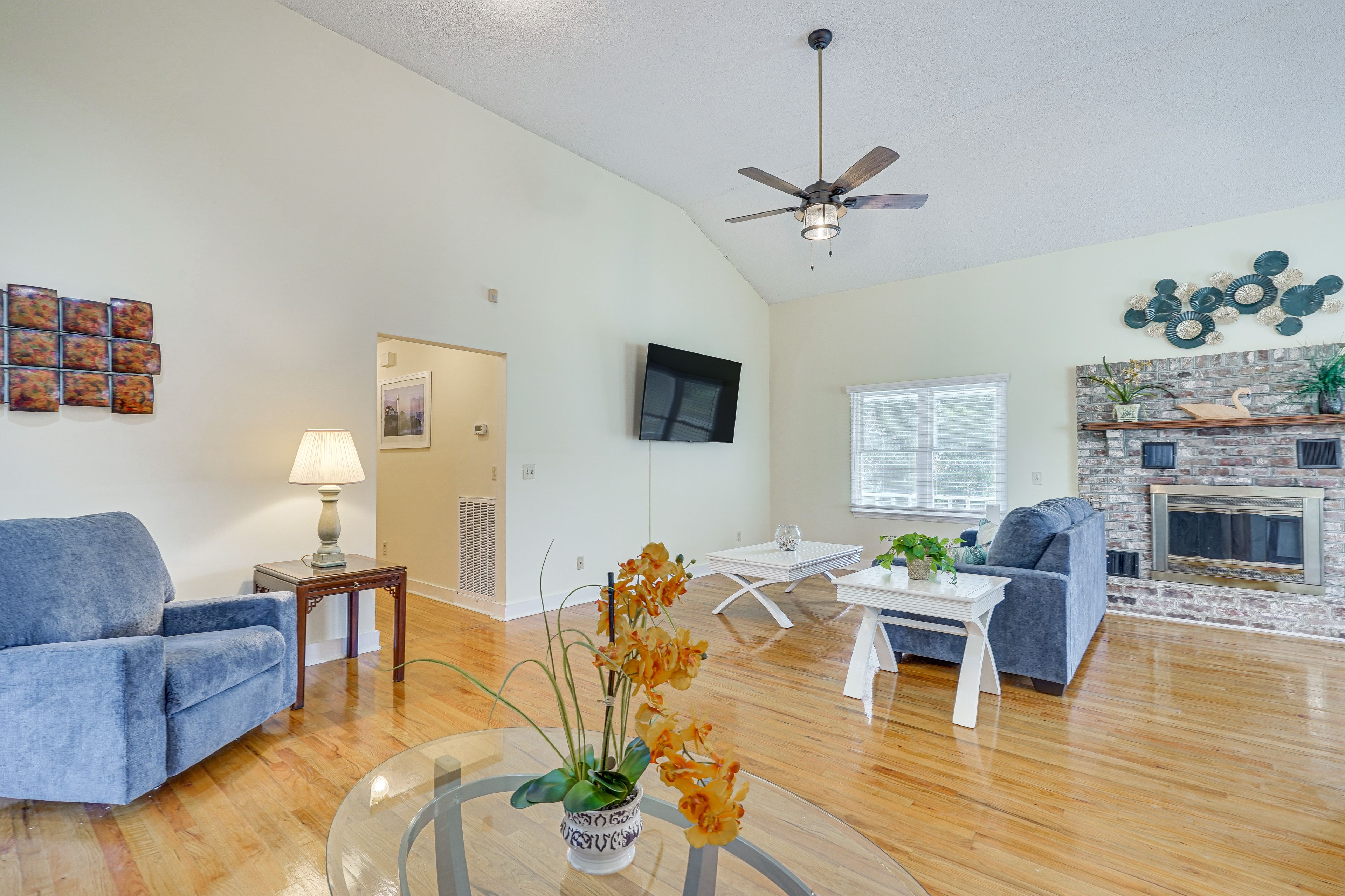 Living Room | 2 Queen Sleeper Sofas | Flat-Screen TV | Fireplace