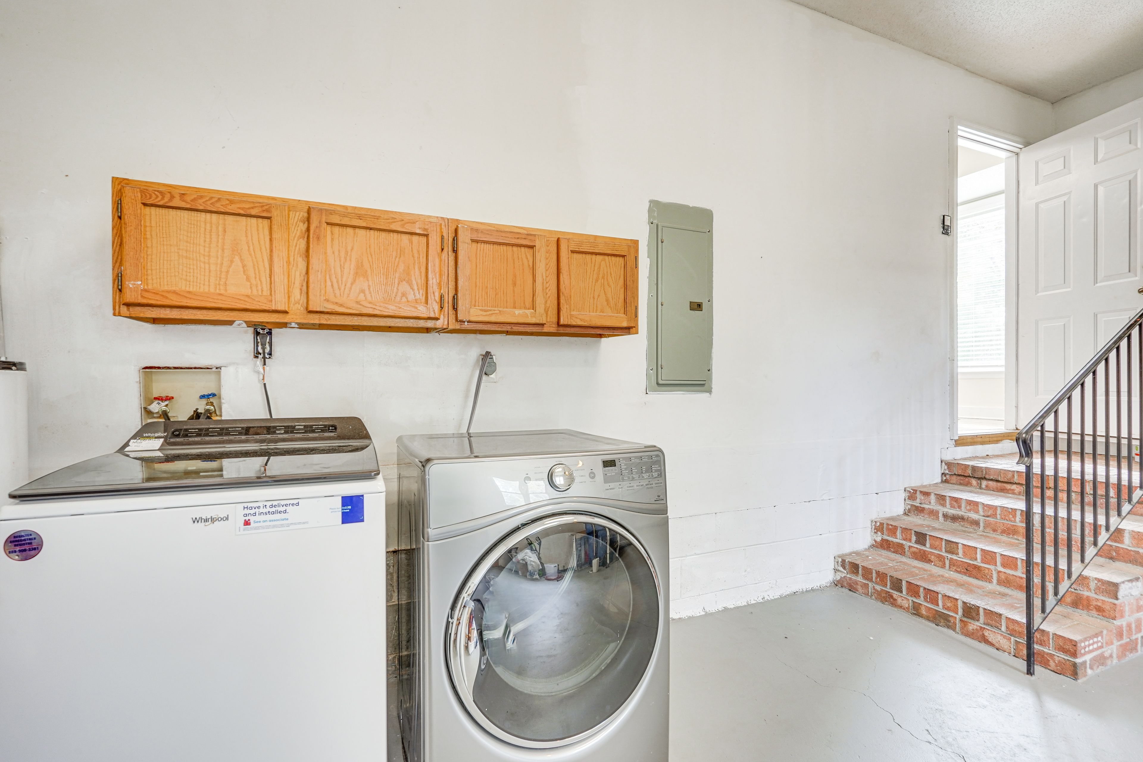 Laundry Area | Washer/Dryer