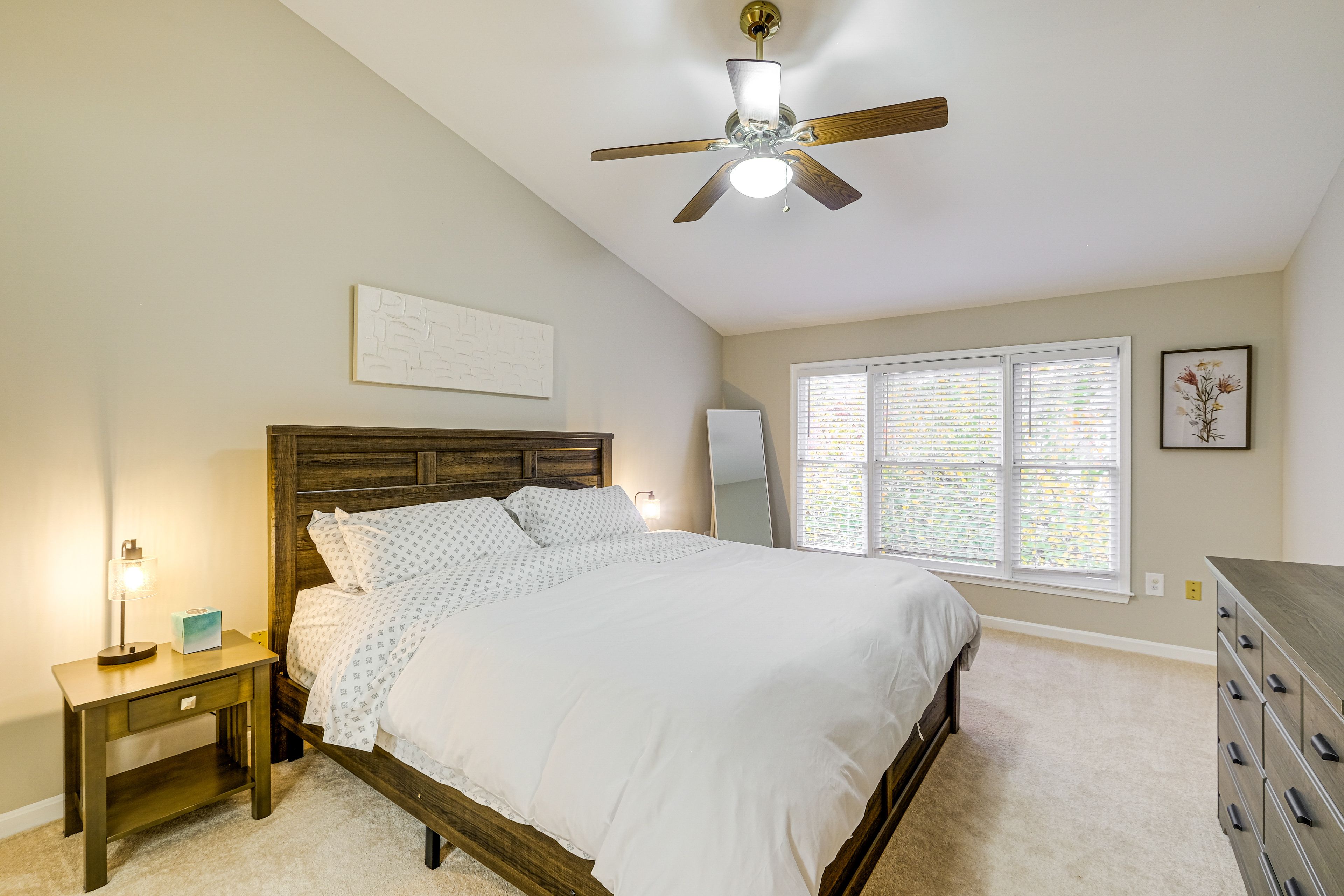 Bedroom 1 | 2nd Floor | King Bed