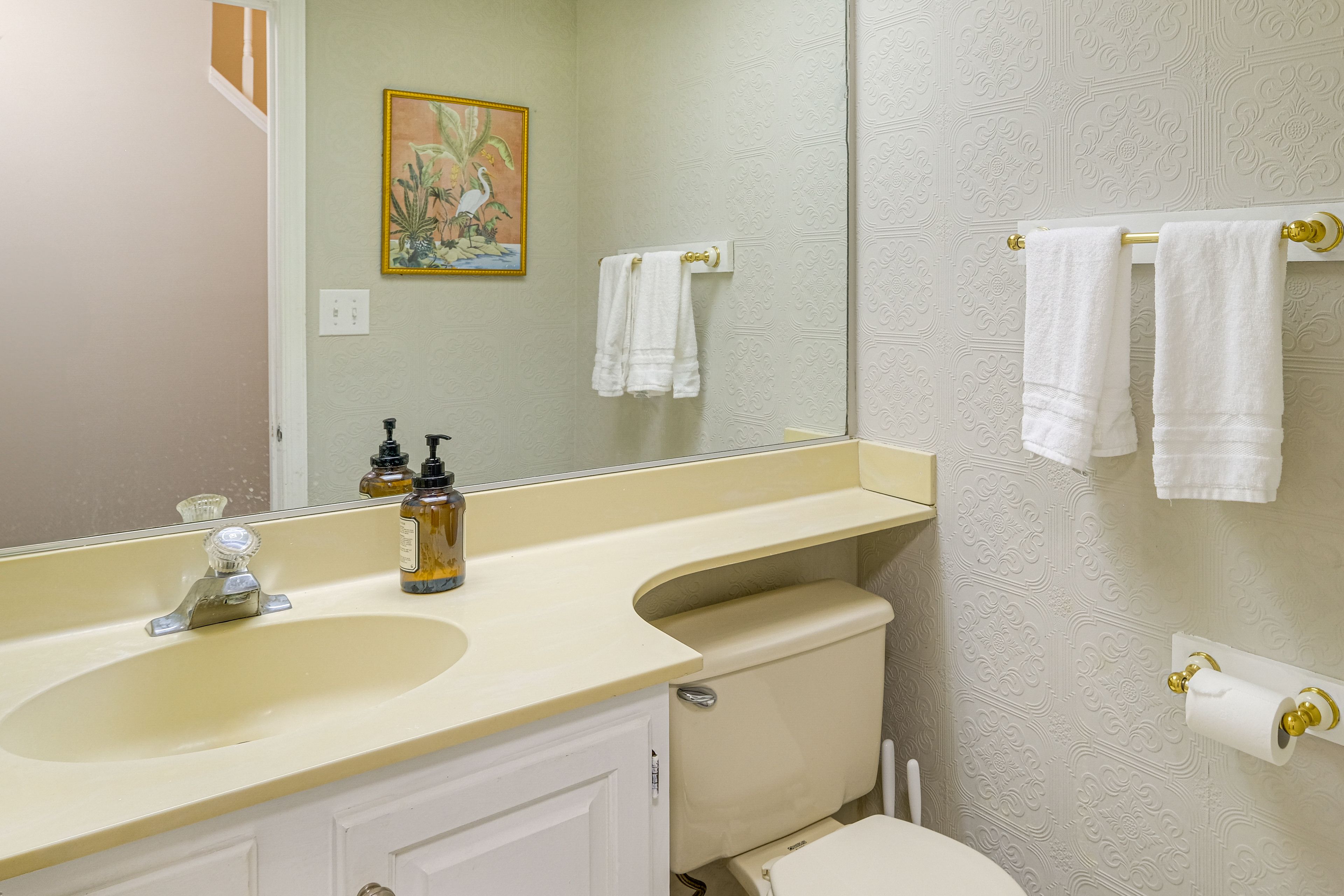 Half Bathroom | 1st Floor