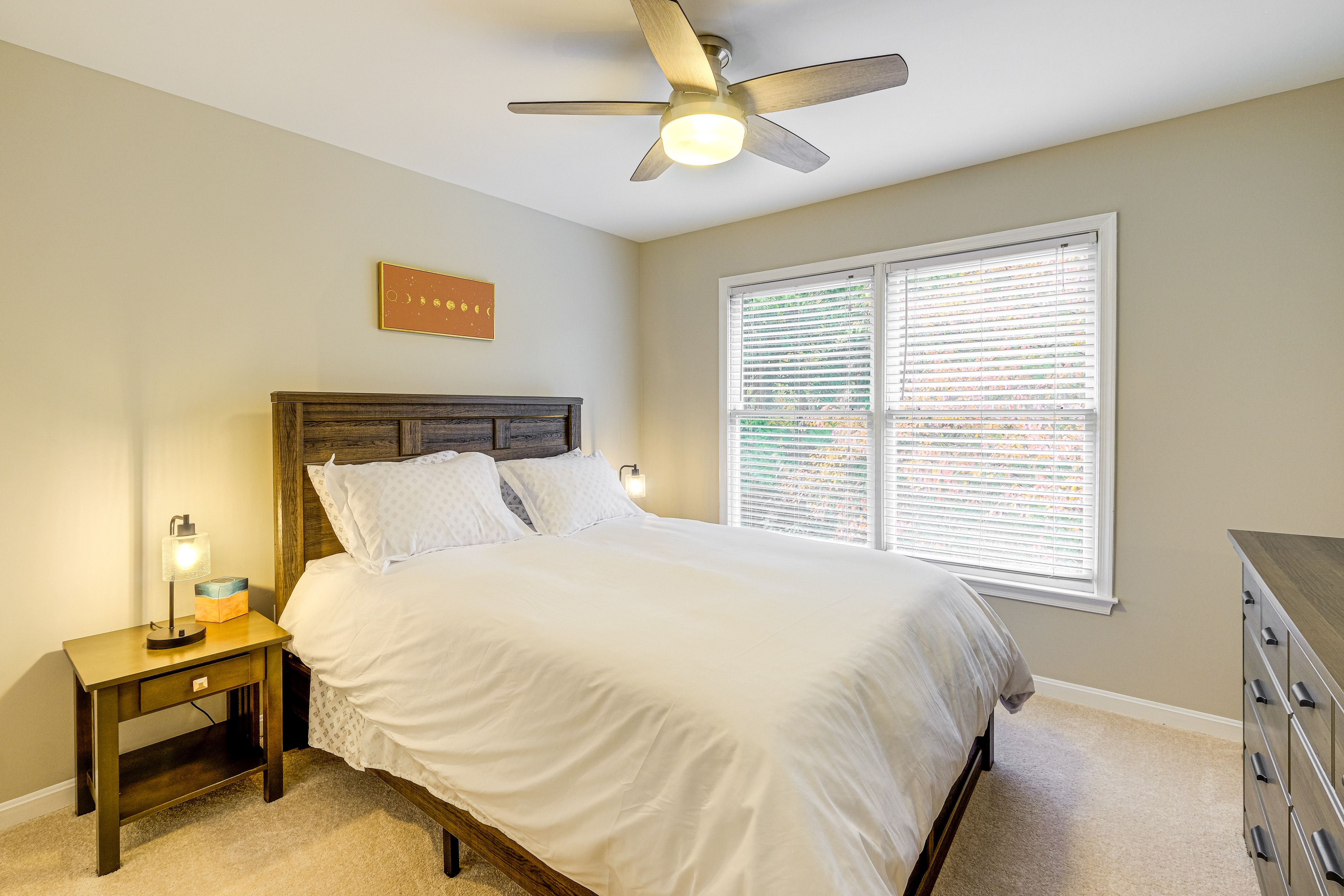 Bedroom 3 | 2nd Floor | Queen Bed
