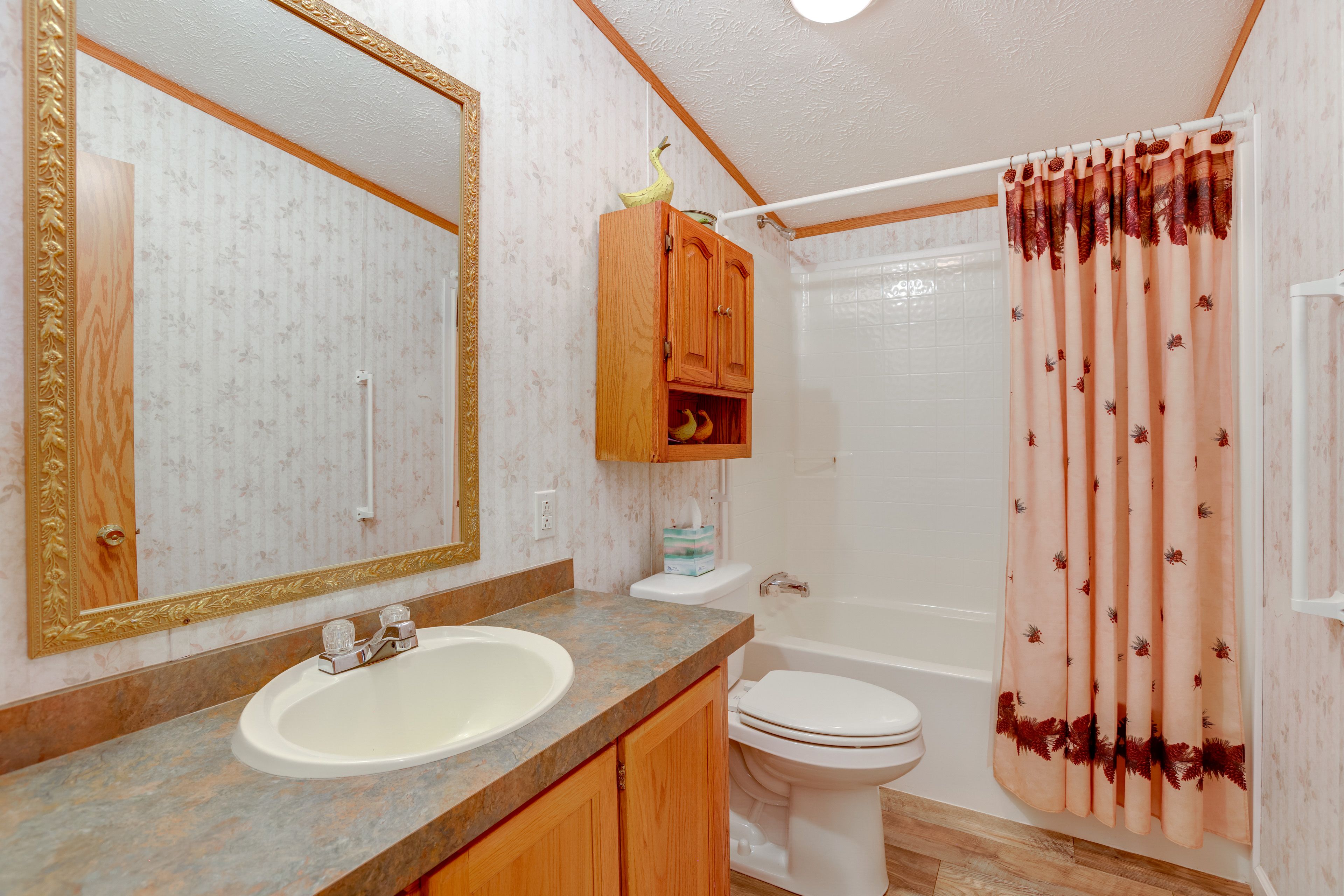 Full Bathroom