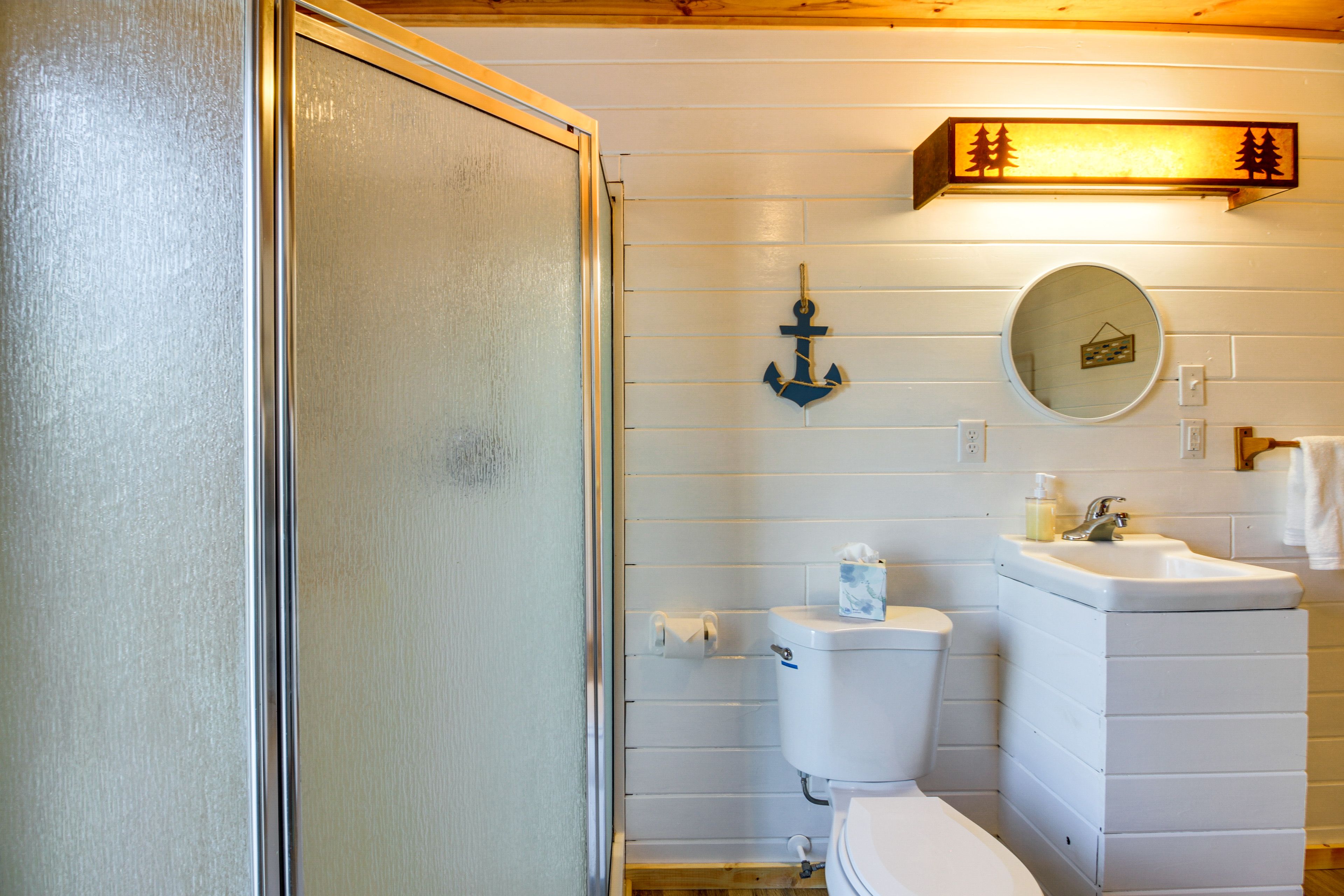 Full Bathroom | 1st Floor | In-Unit Laundry