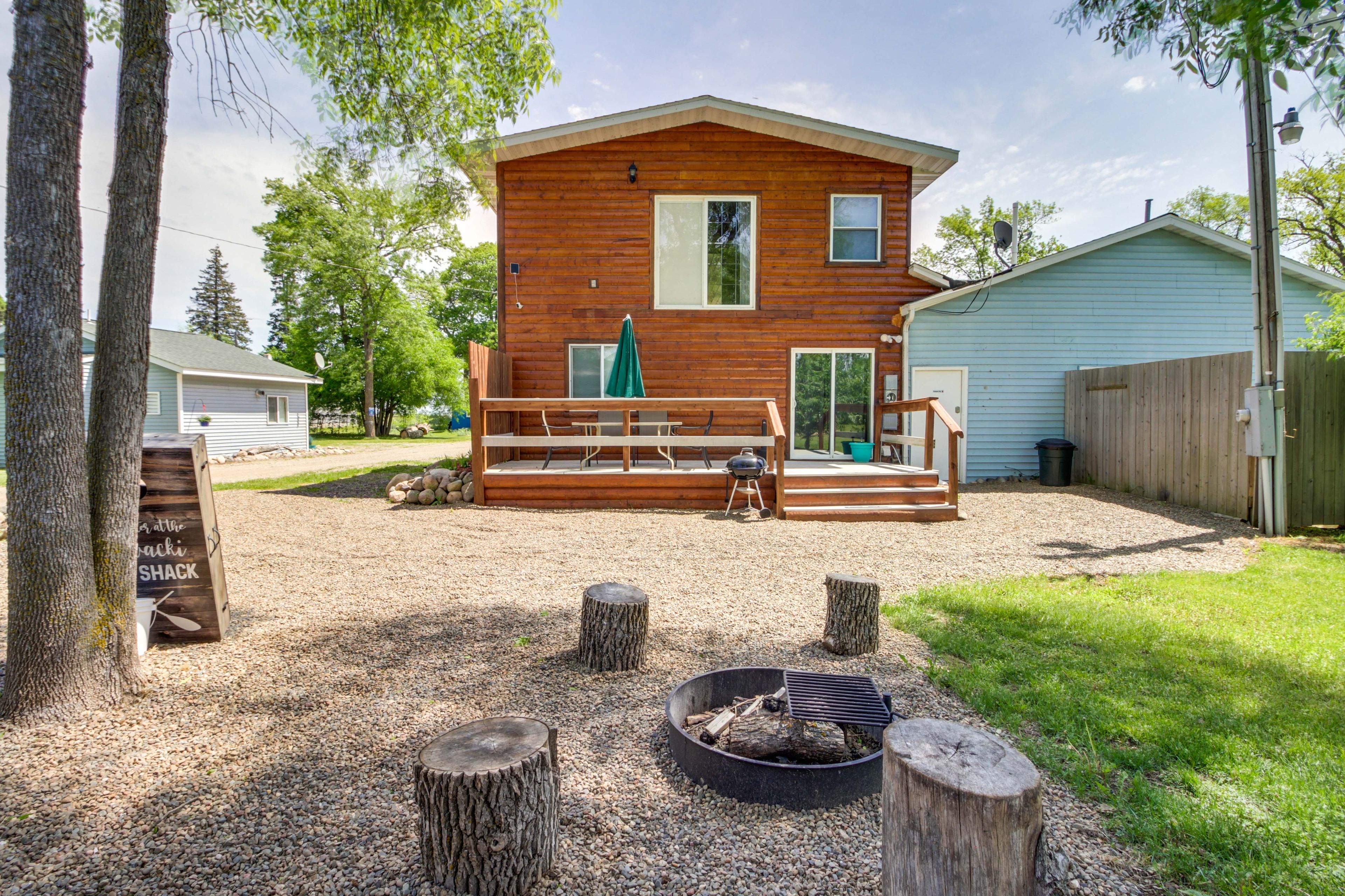 Property Exterior | Fire Pit