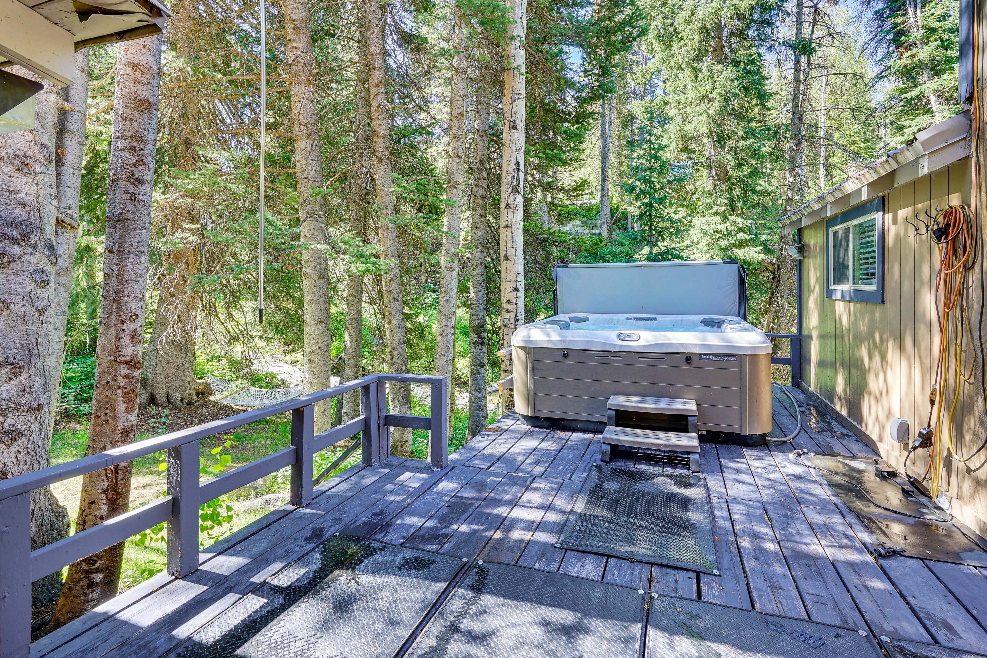 Furnished Deck | Hot Tub | River Views