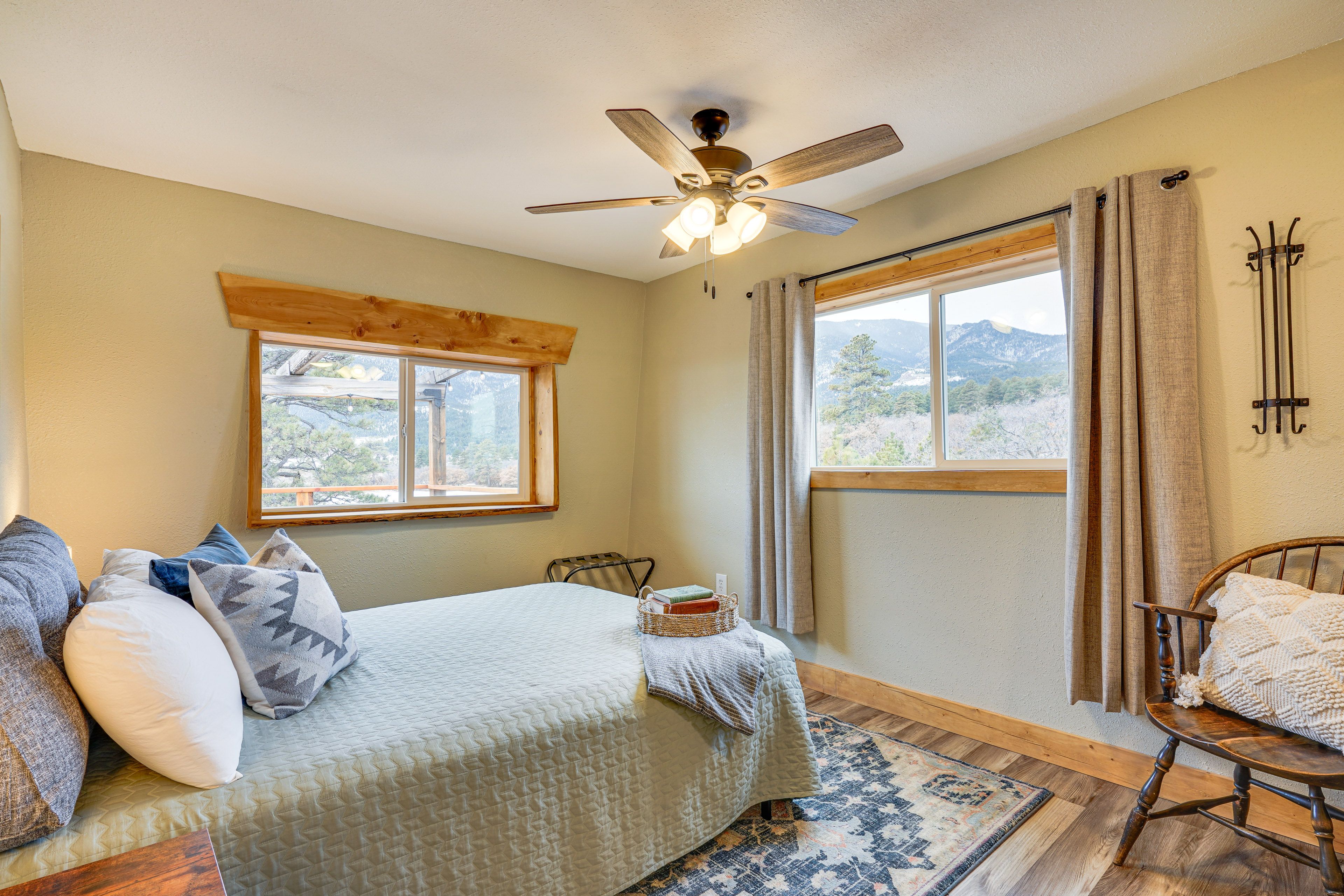 Bedroom 1 | Queen Bed | Linens & Towels Provided