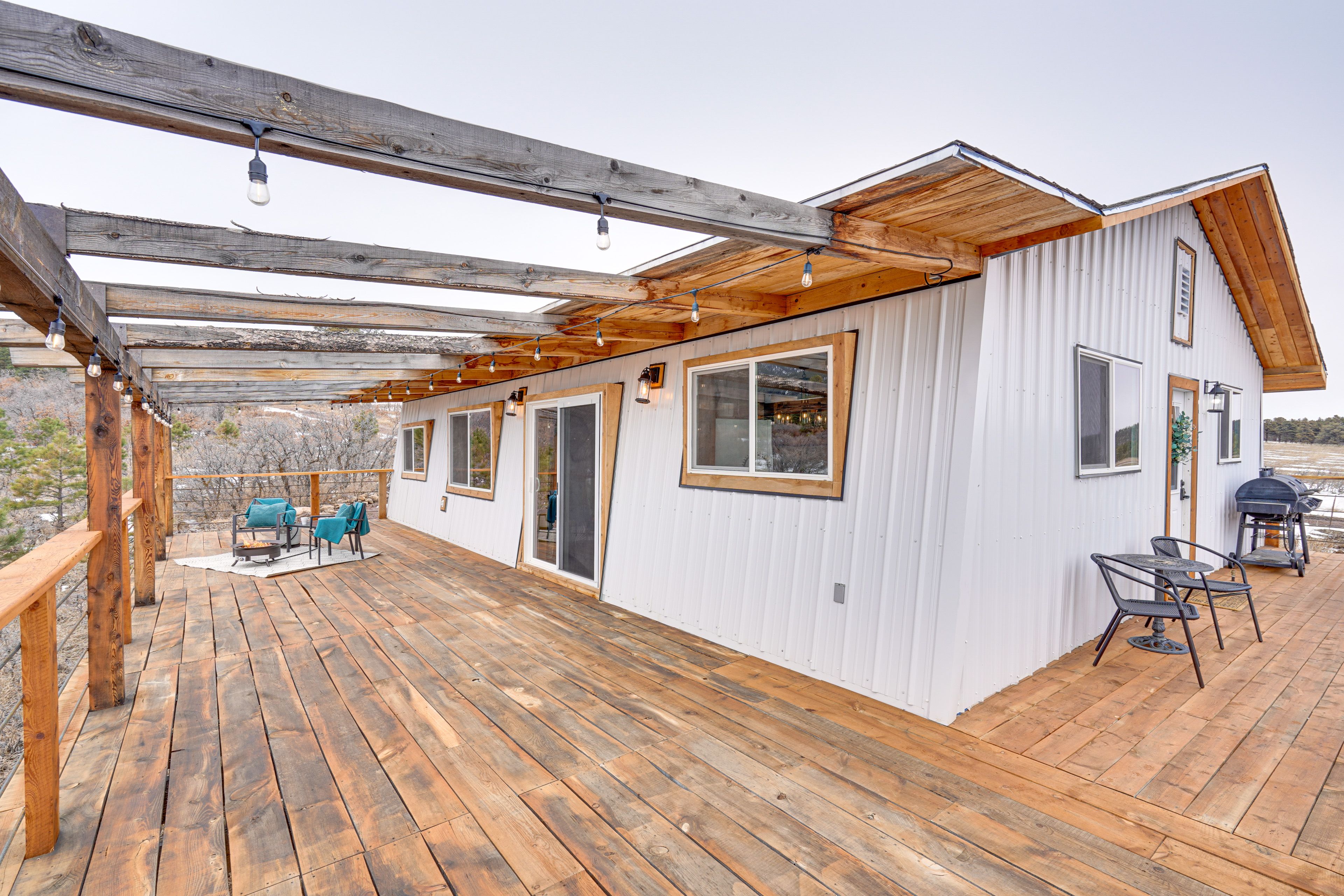 Deck | Outdoor Seating Areas | Grill