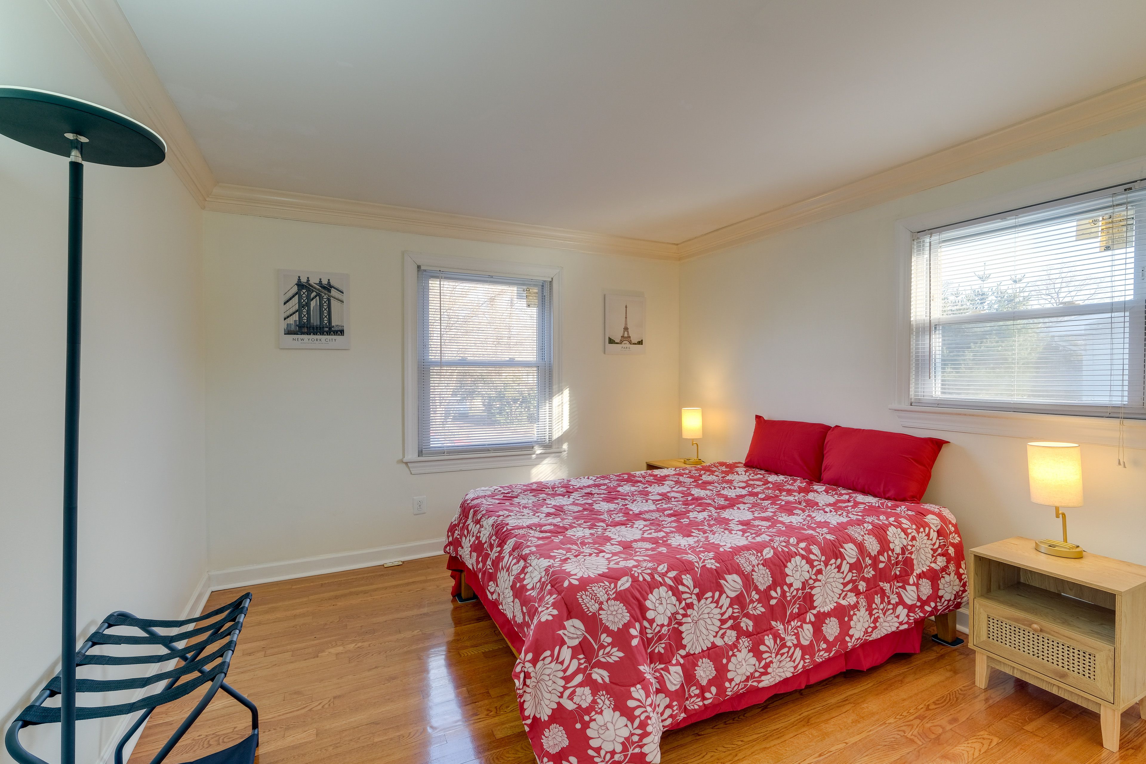 Bedroom 1 | Main Level | Queen Bed | Linens Provided