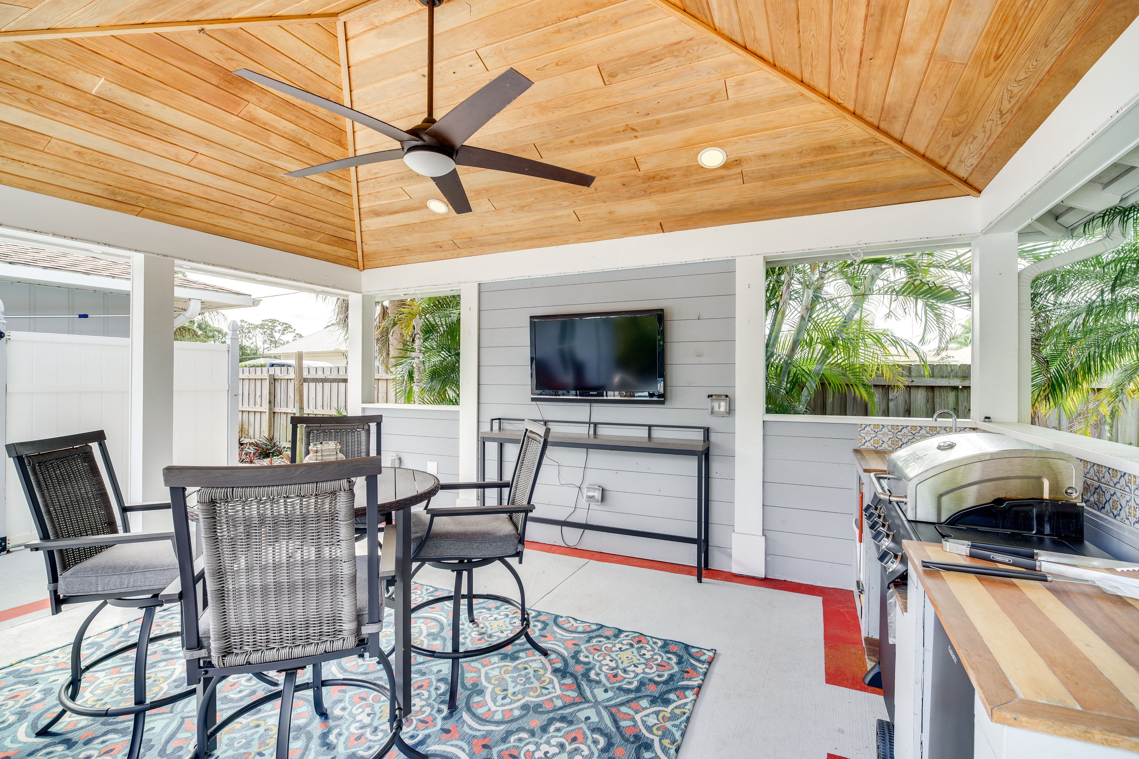 Sebastien Vacation Rental | 3BR | 2BA | 1,975 Sq Ft | 1 Step Required