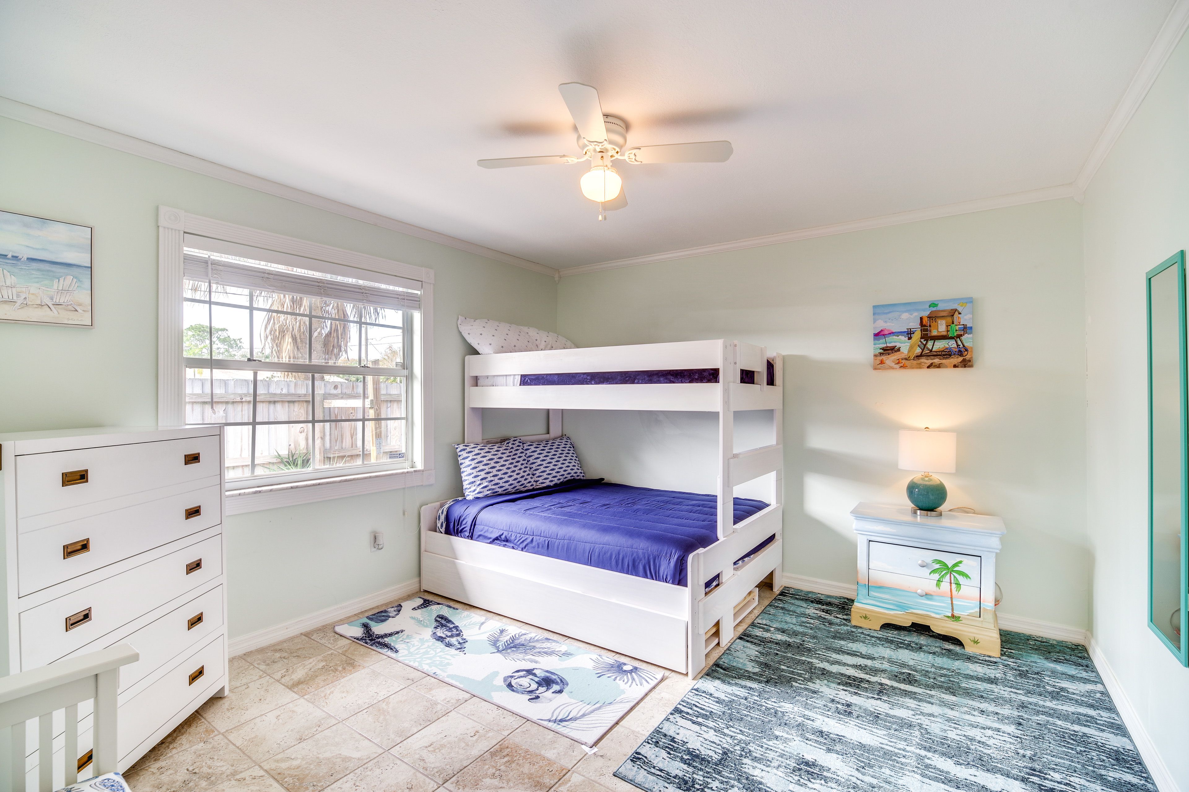 Bedroom 3 | Twin/Full Bunk Bed w/ Twin Trundle