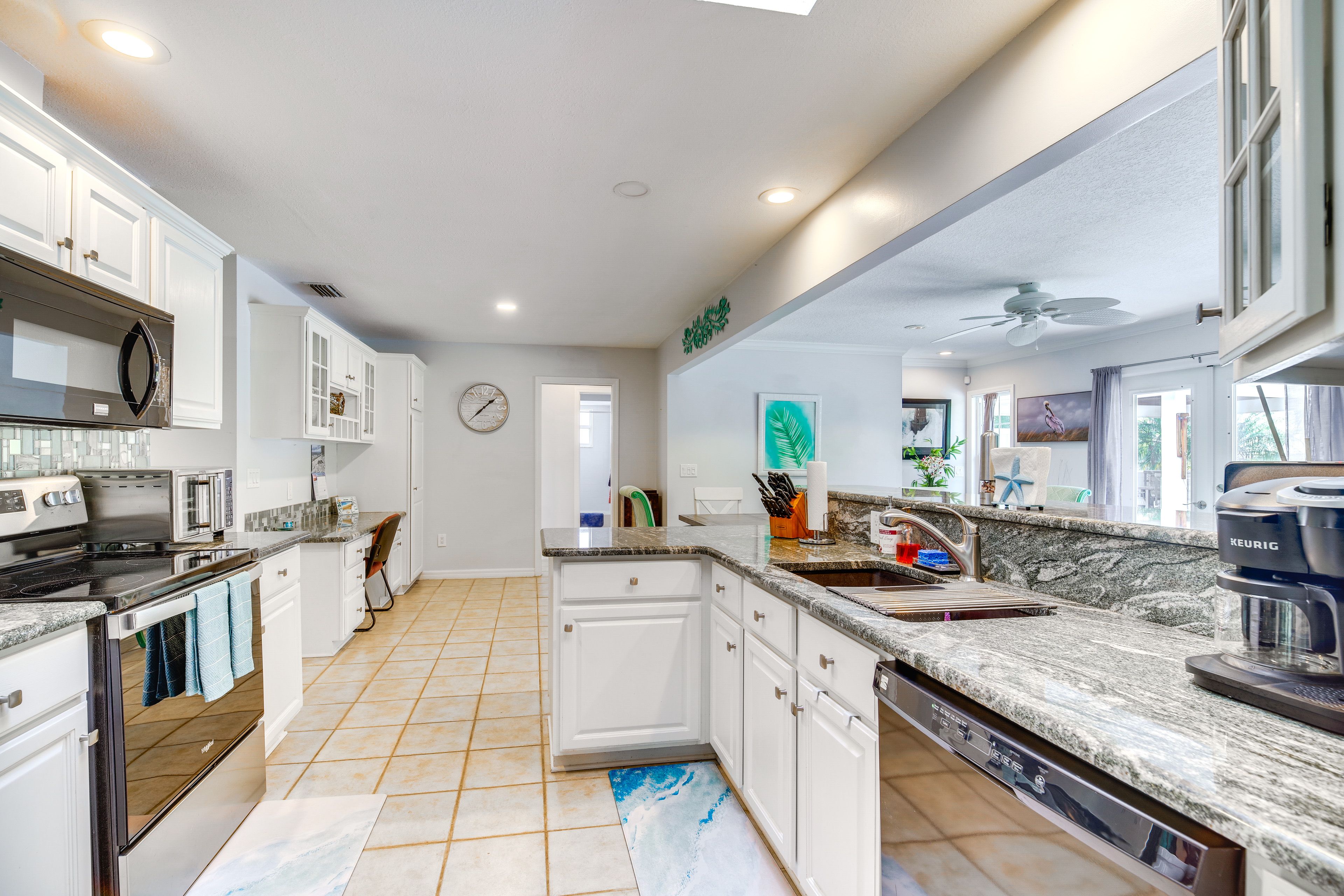 Kitchen | Dual Keurig/Drip Coffee Maker | Toaster Oven | Cooking Basics
