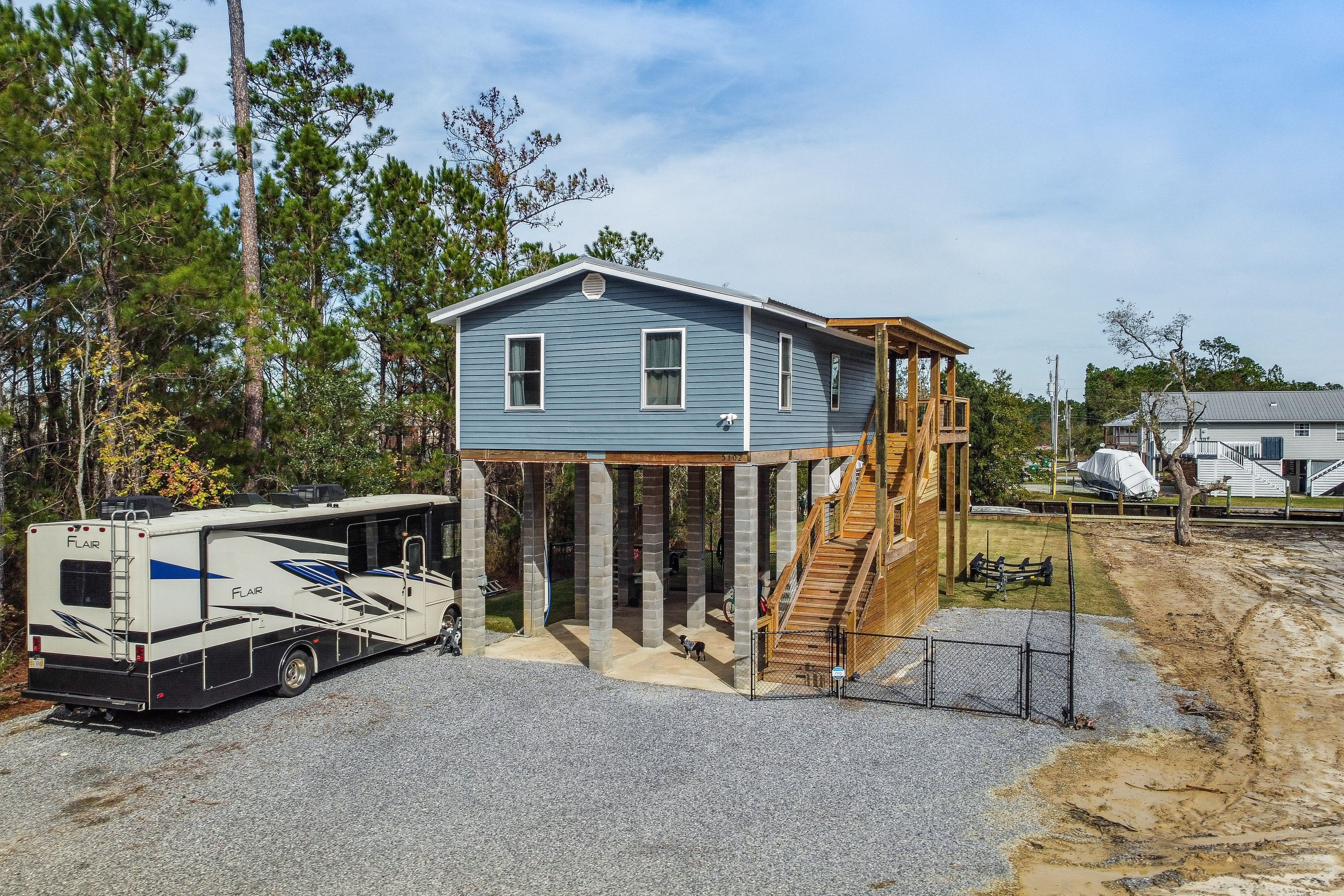 Parking | Driveway (5 Vehicles) | RV/Trailer Parking Allowed On-Site