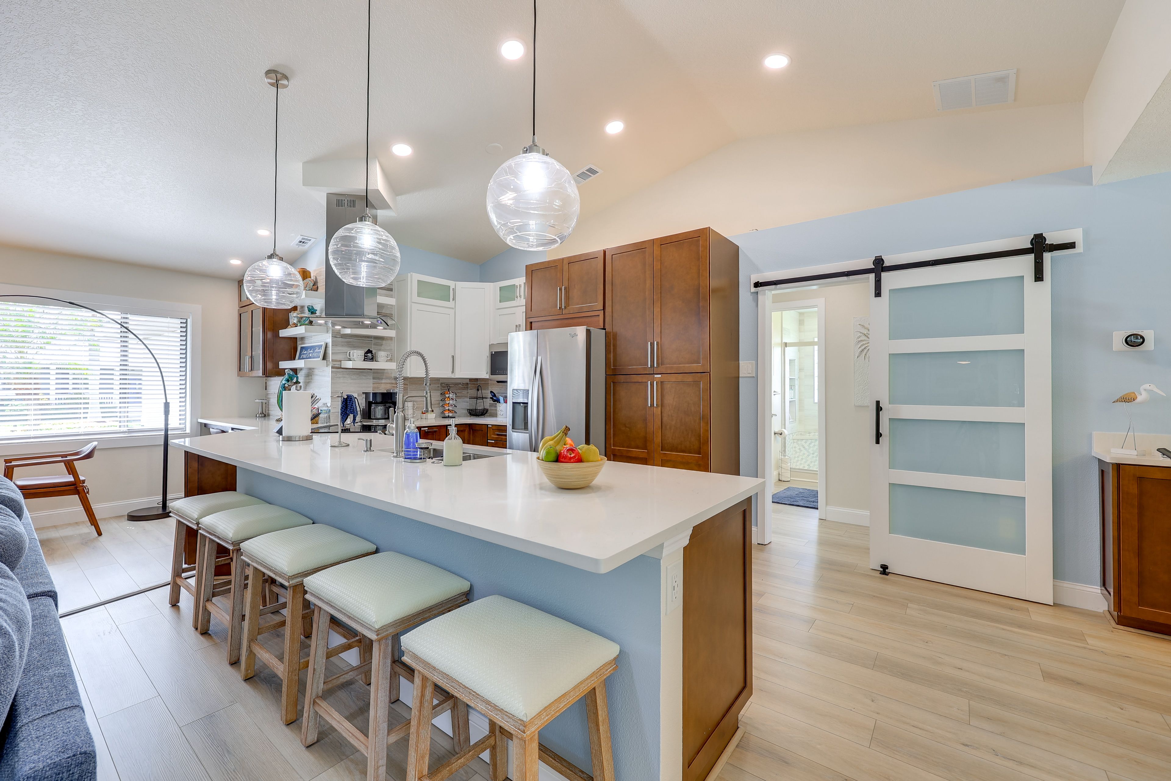 Kitchen | Cooking Basics | Breakfast Bar