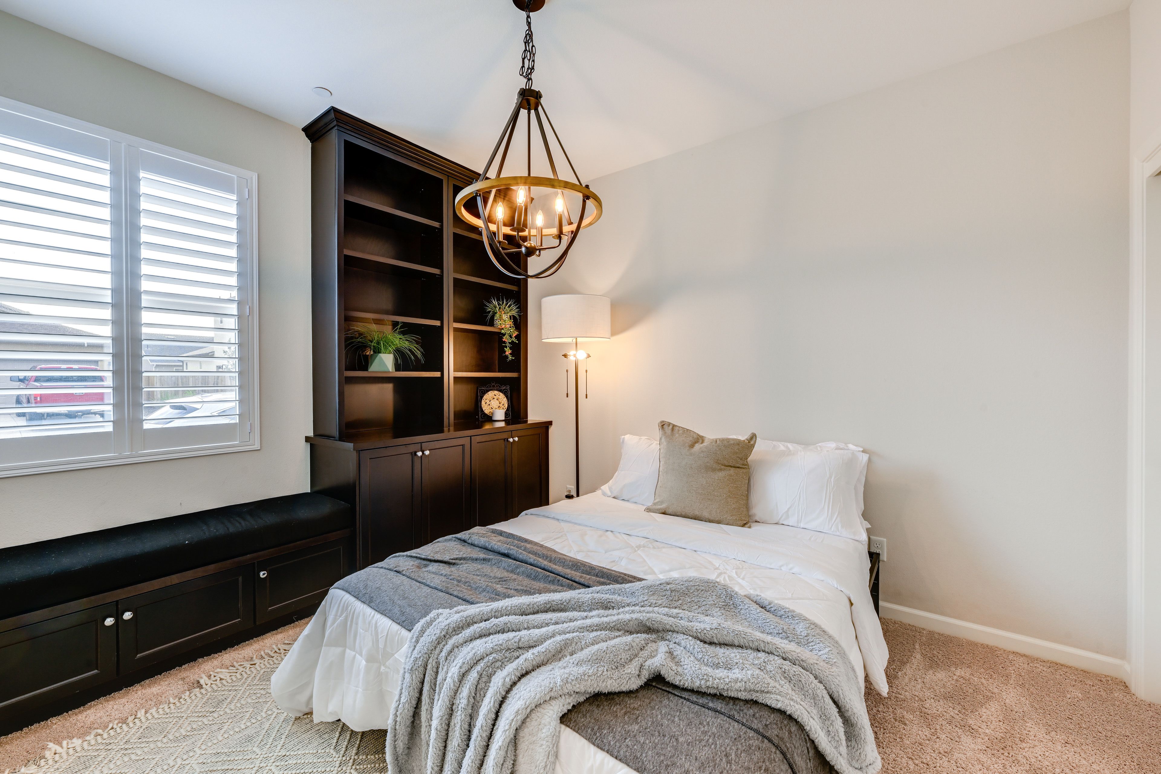 Bedroom 2 | Queen Bed
