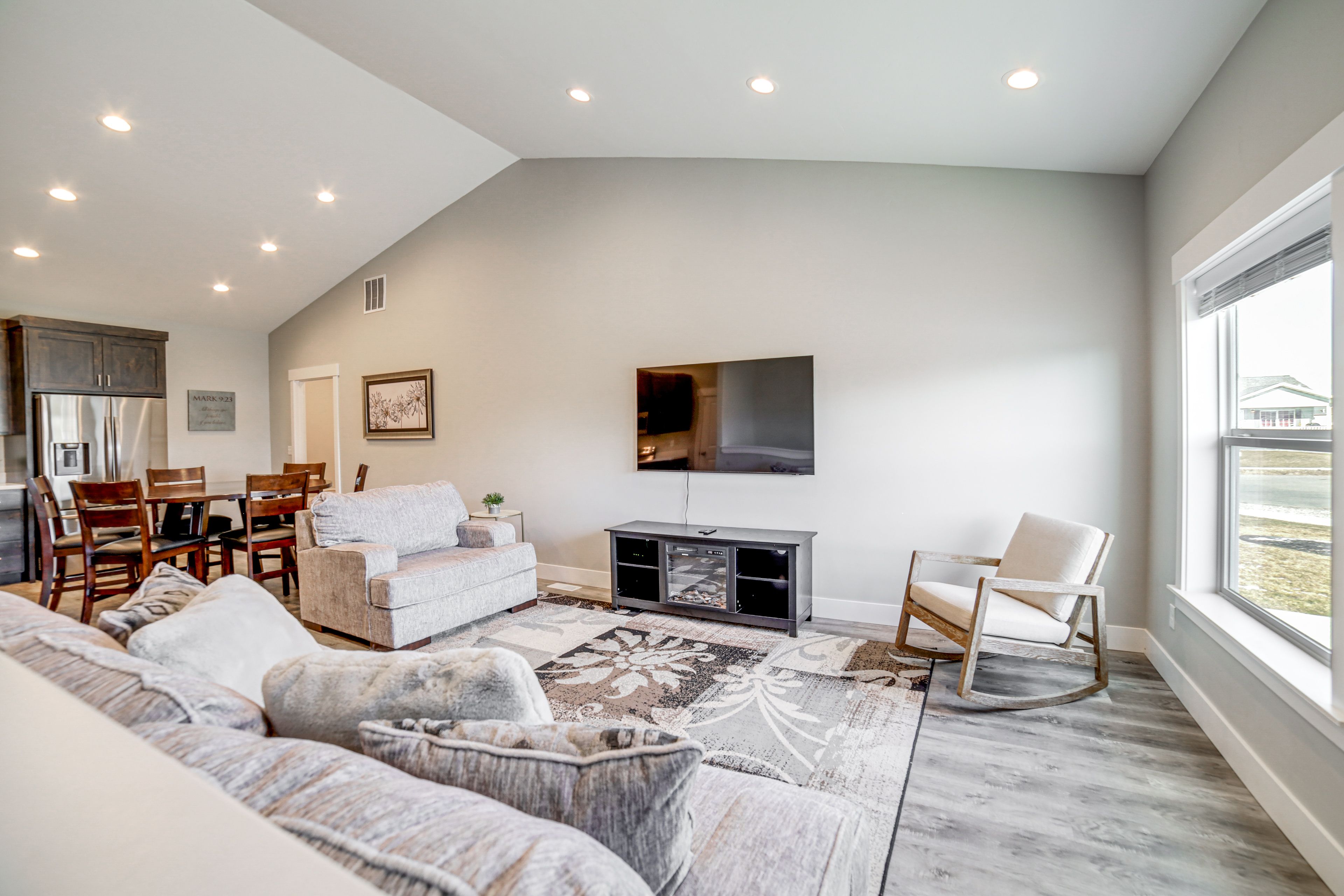 Idaho Falls Vacation Rental | 4BR | 2.5BA | 2,000 Sq Ft | 4 Steps Required