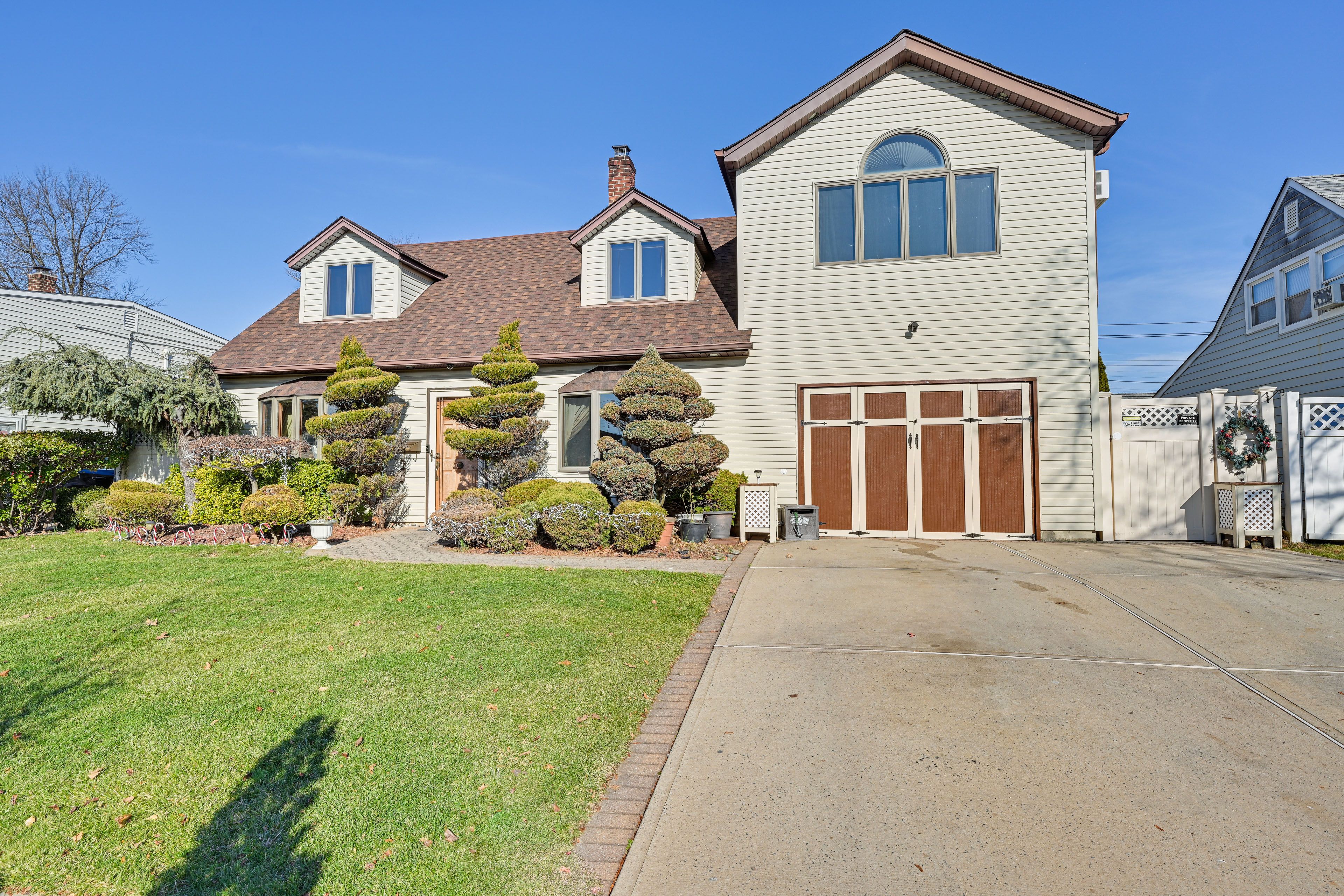 Parking | Shared Driveway (1 Vehicle) | Street (First-Come, First-Served)