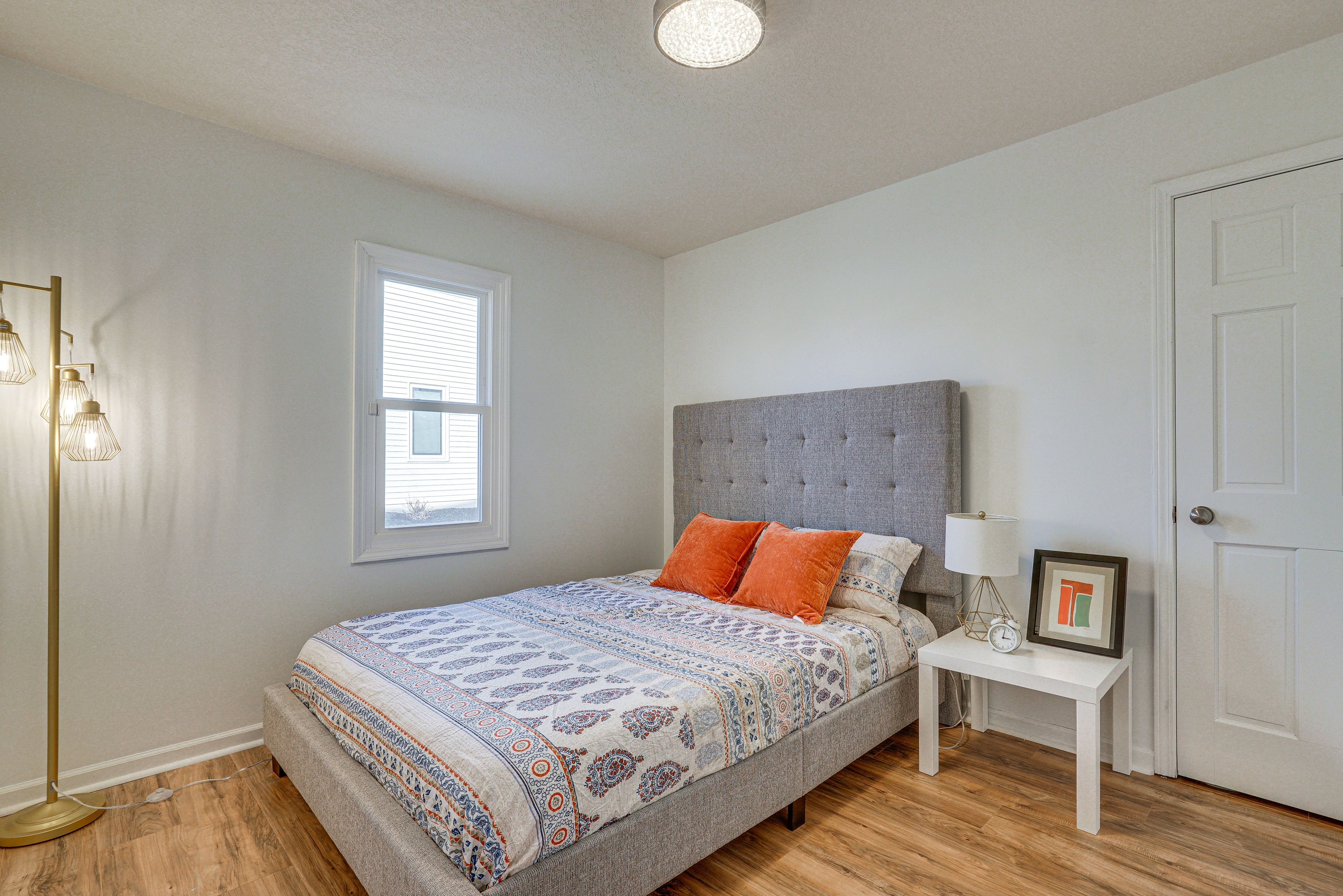 Bedroom 3 | Queen Bed
