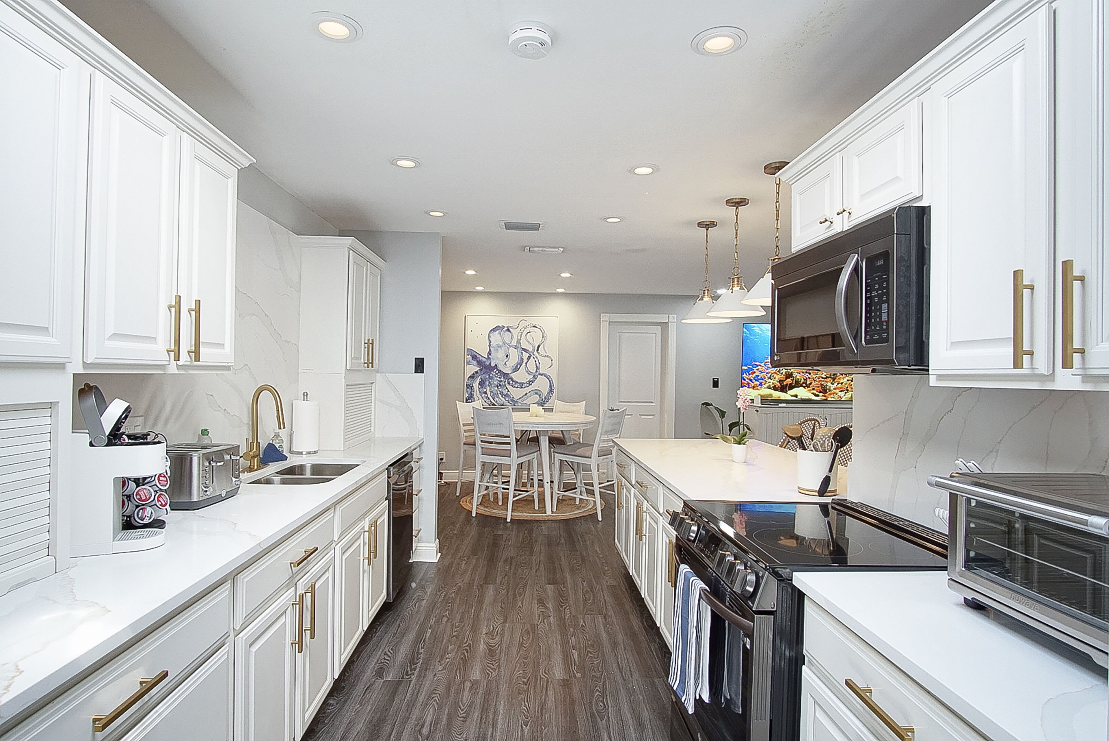 Kitchen | Cooking Basics | Coffee Maker | Paper Towels/Trash Bags Provided