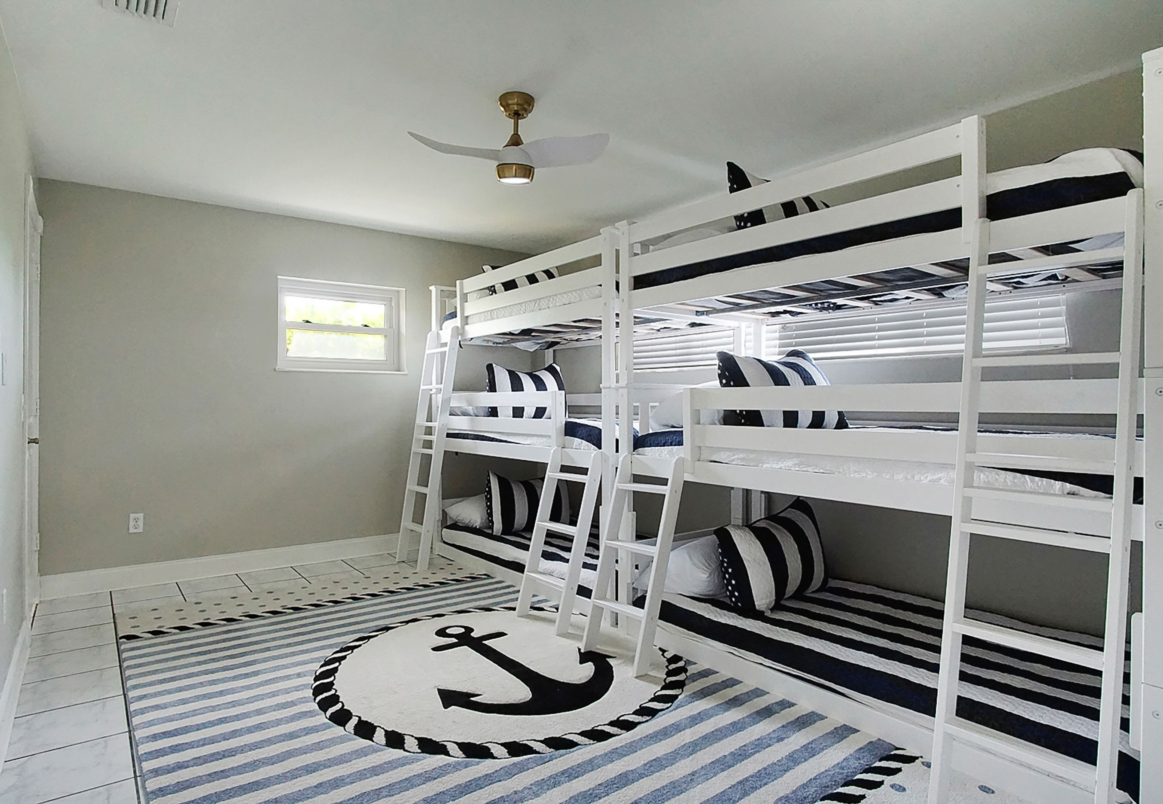 Bedroom 4 | 2 Triple Bunk Beds