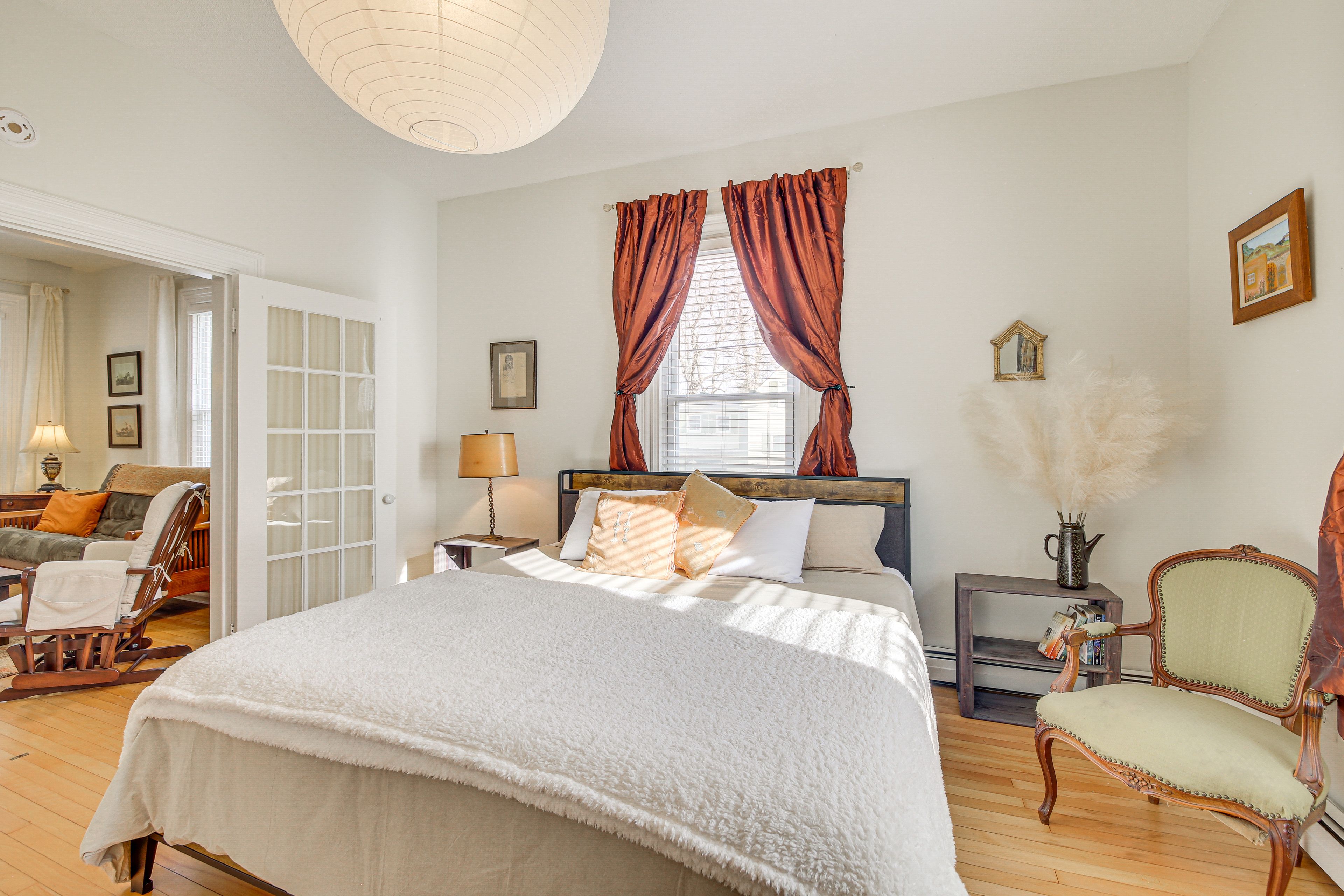 Bedroom 1 | King Bed | Linens Provided