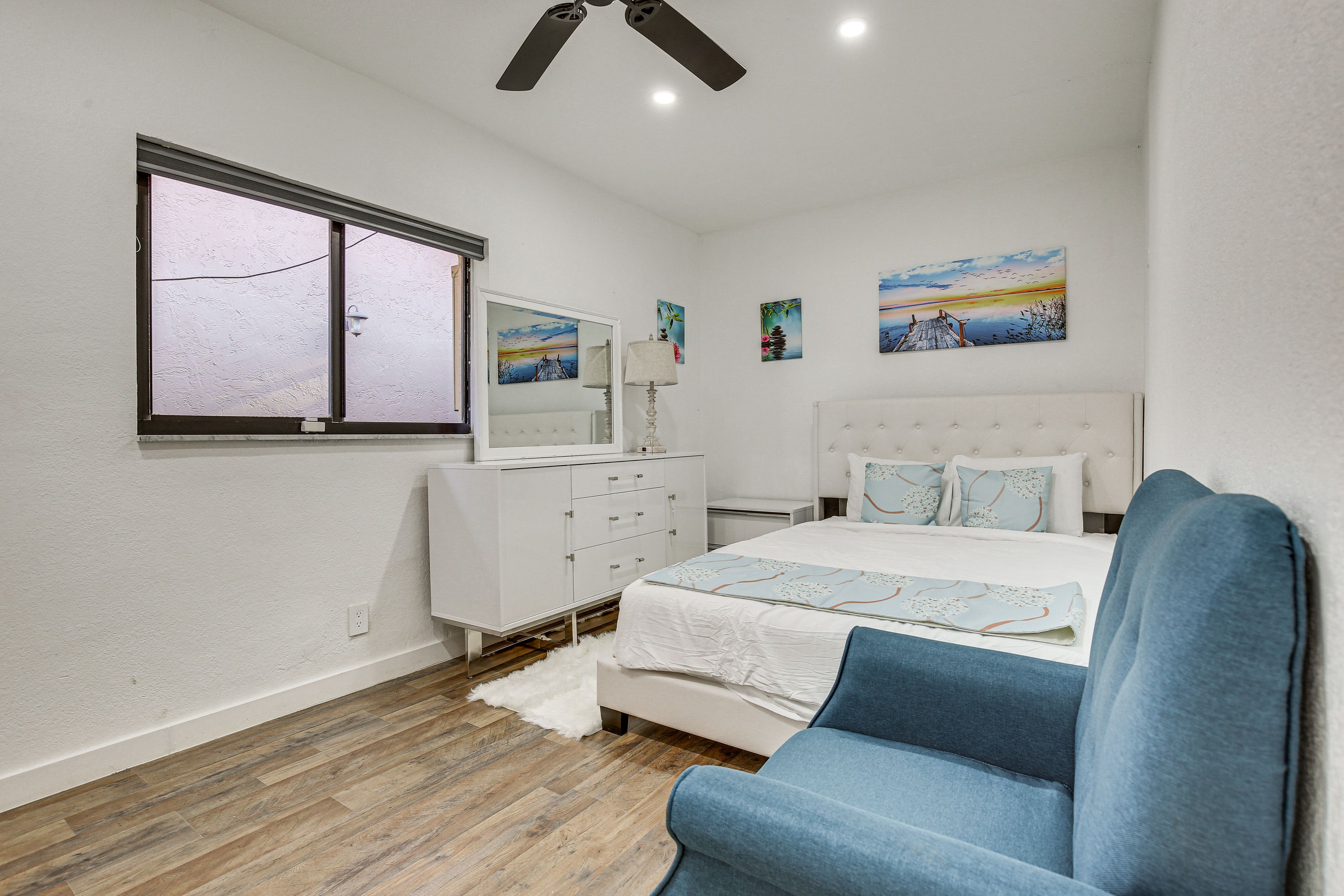 Bedroom 4 | Queen Bed