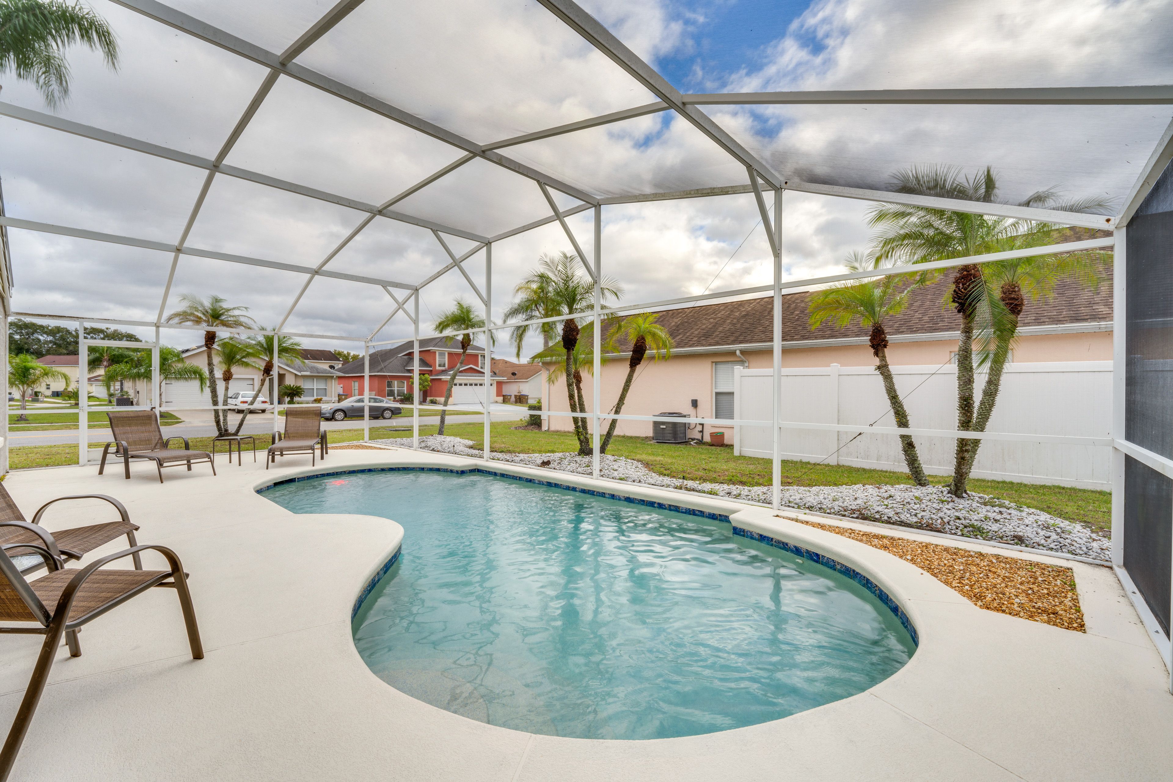 Kissimmee Vacation Rental | 4BR | 3BA | 1,874 Sq Ft | Stairs Required