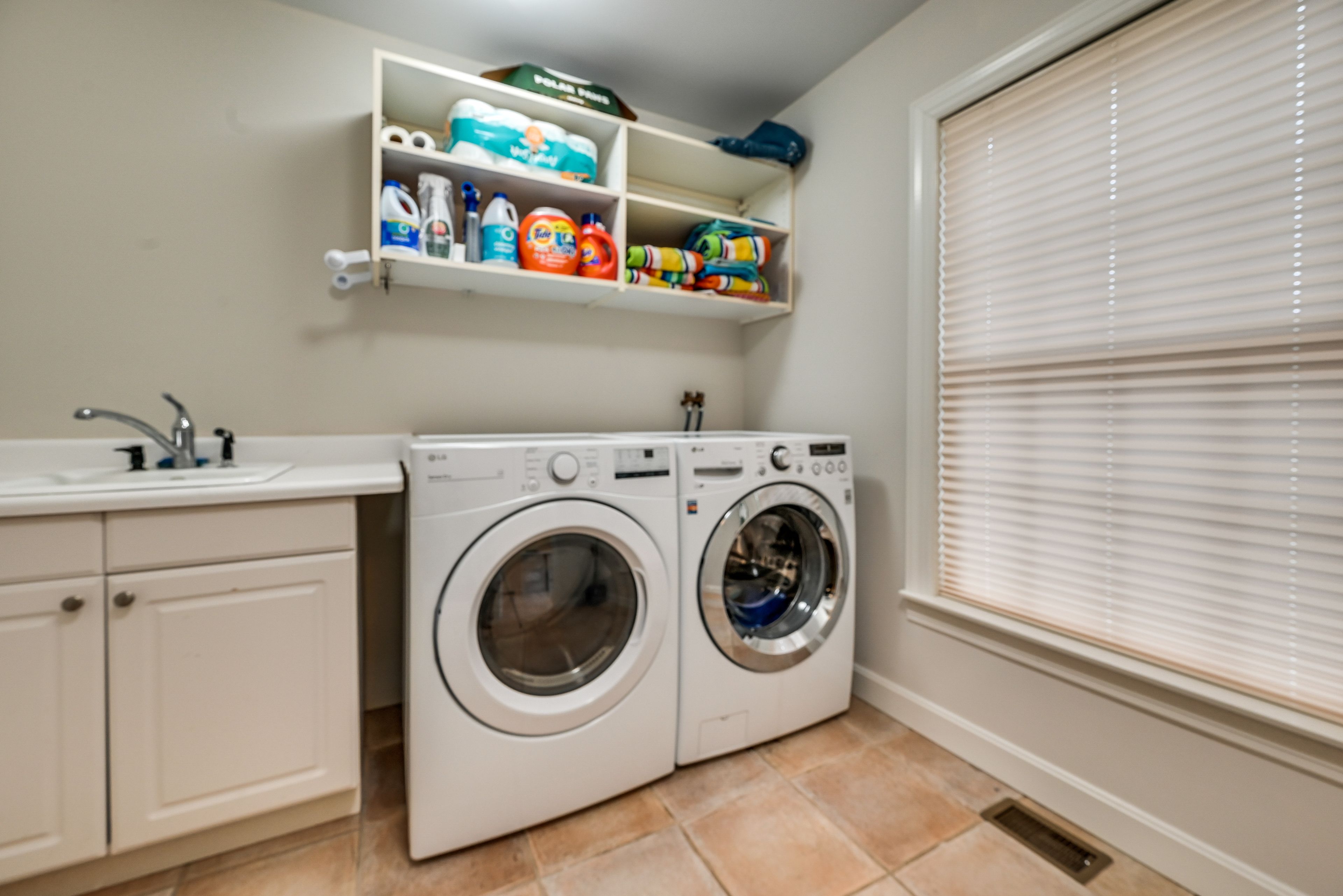 Half Bathroom | Washer & Dryer