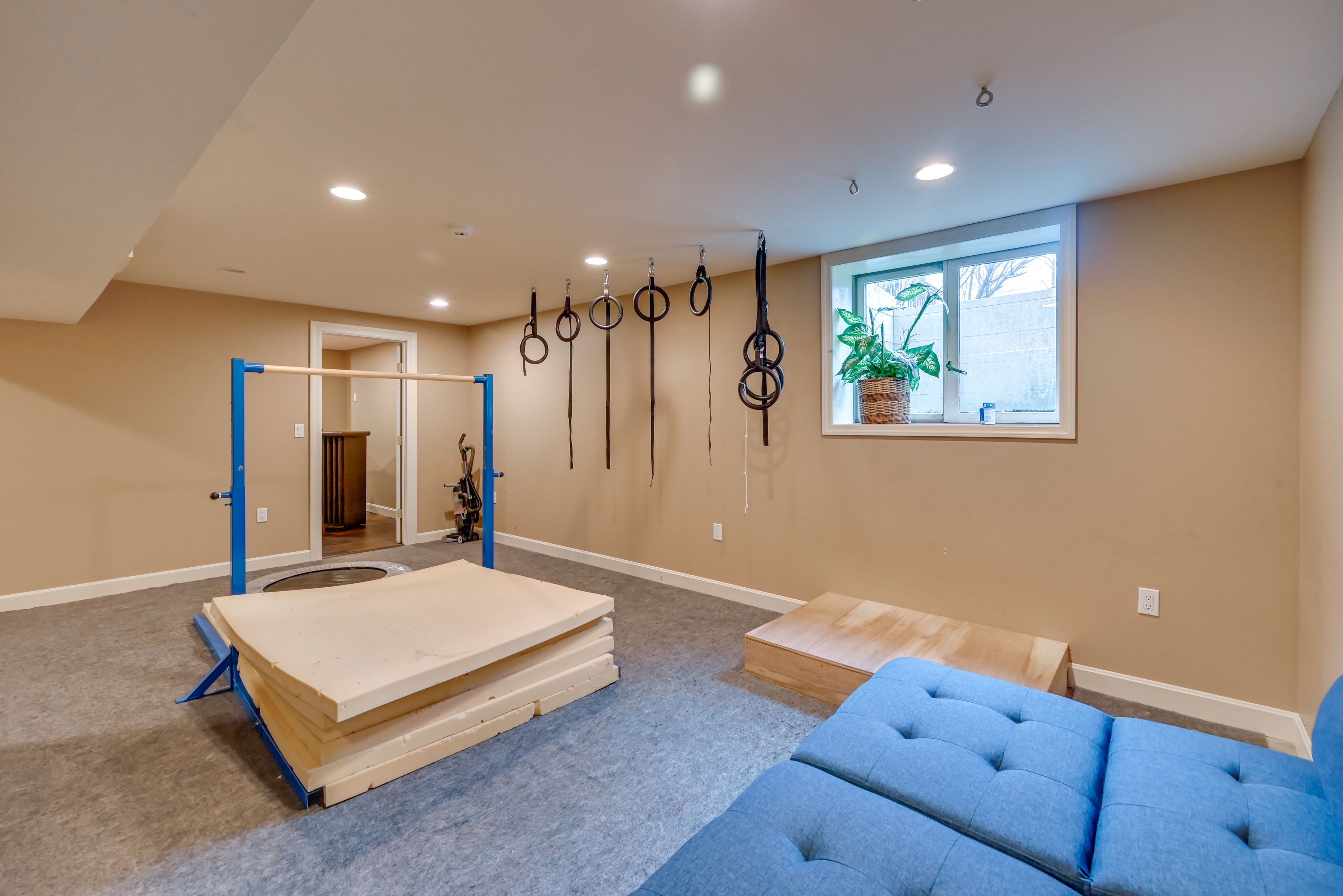 Bonus Room | Queen Bed | 2 Twin Sleeper Chairs | Basement