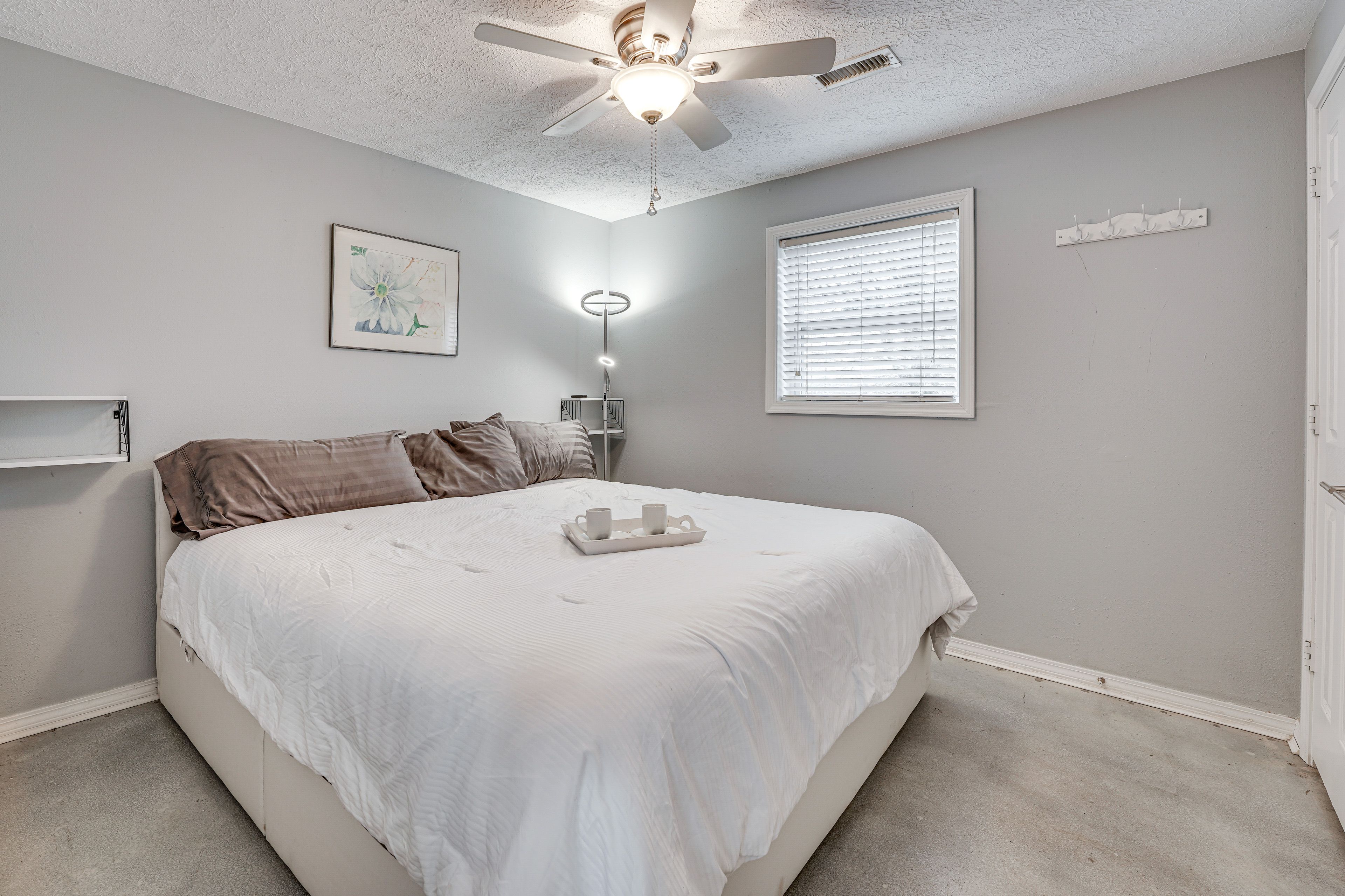 Bedroom | King Bed