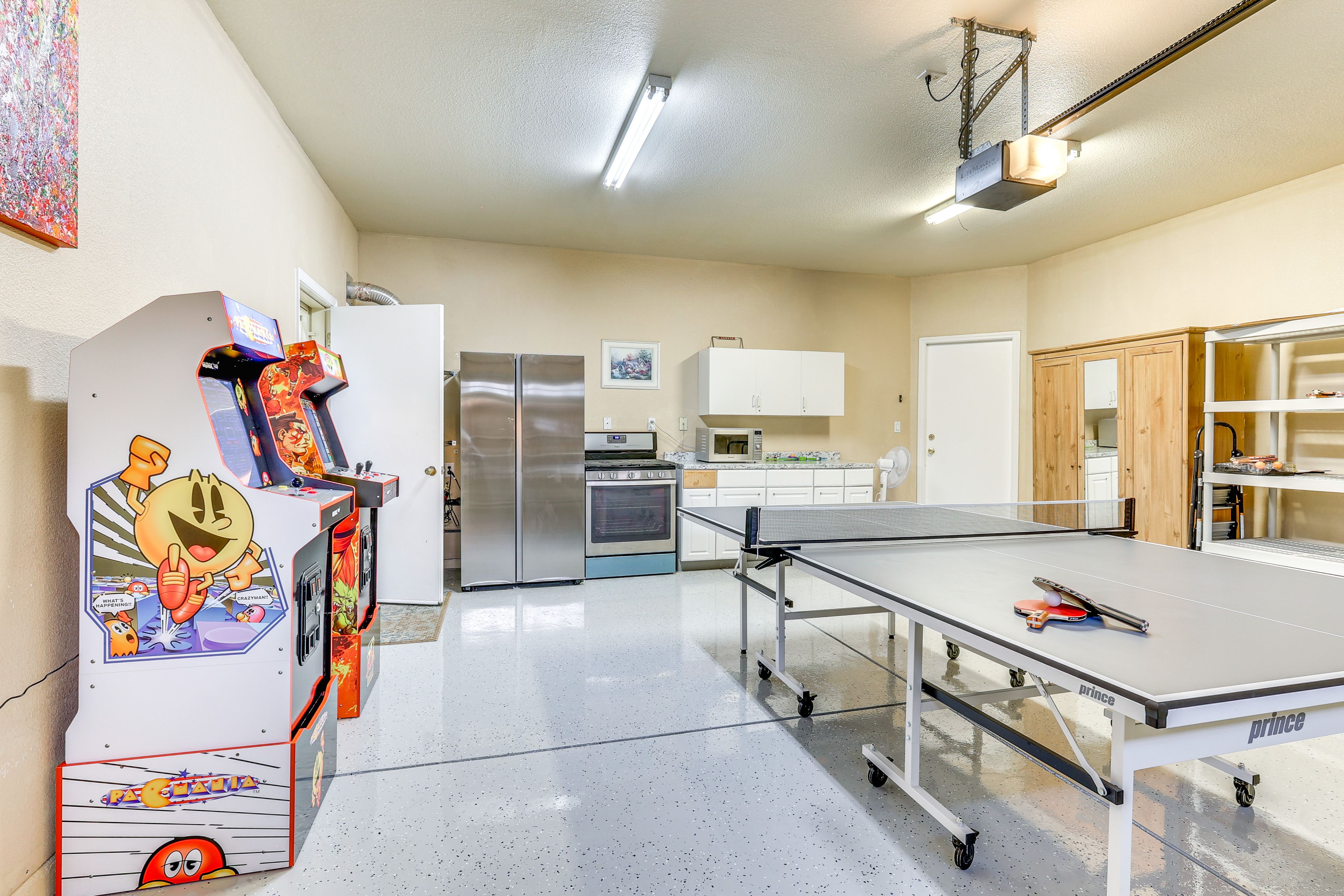 Game Room (Garage)